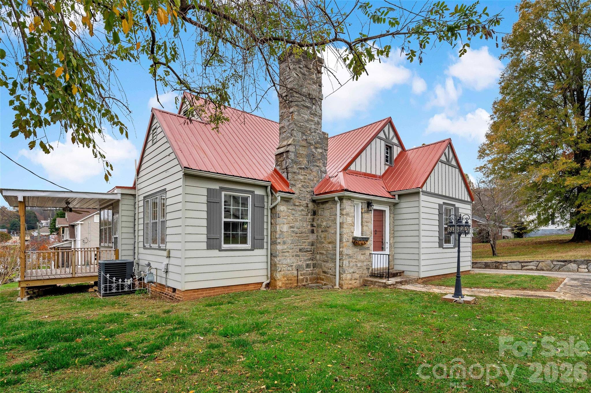 141 N Madison Street — photo