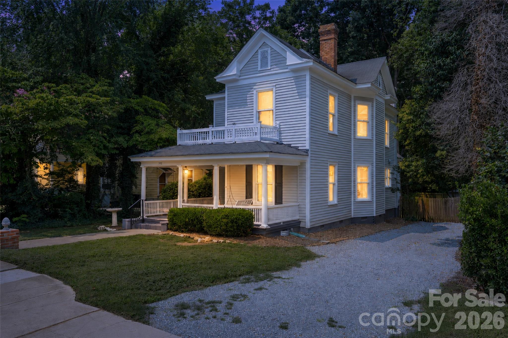 302 Maurice Street — photo