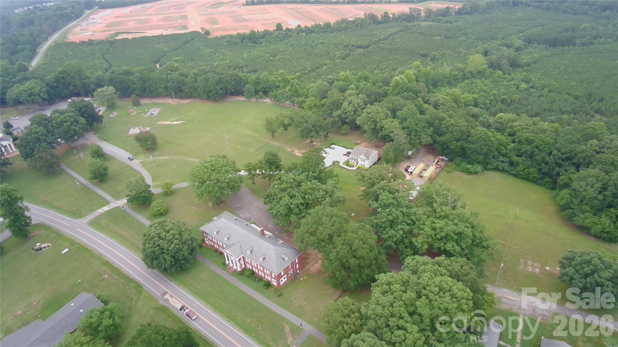 122 Frazier Loop — photo