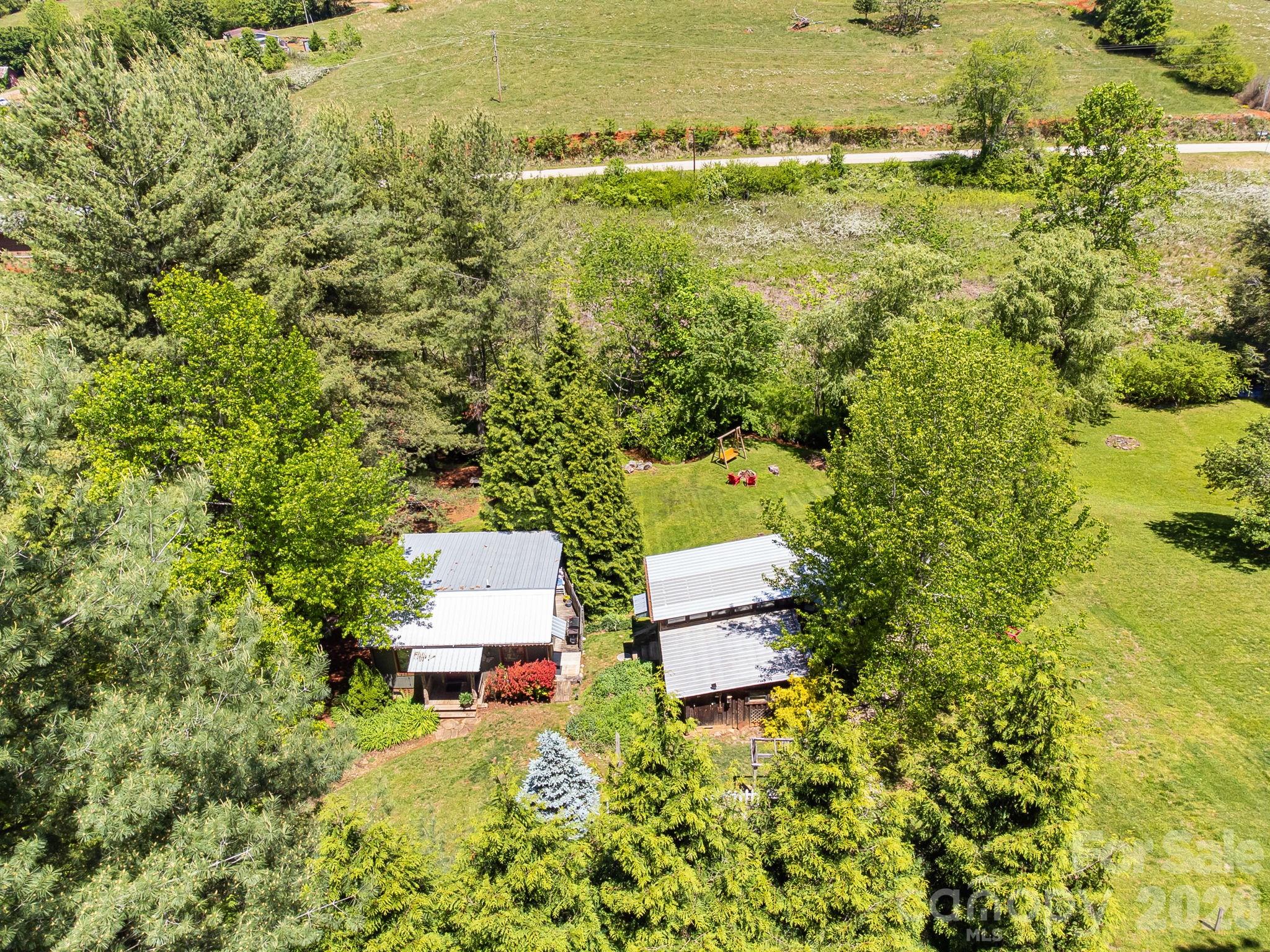 107 111 Hougie Heaven Lane — photo