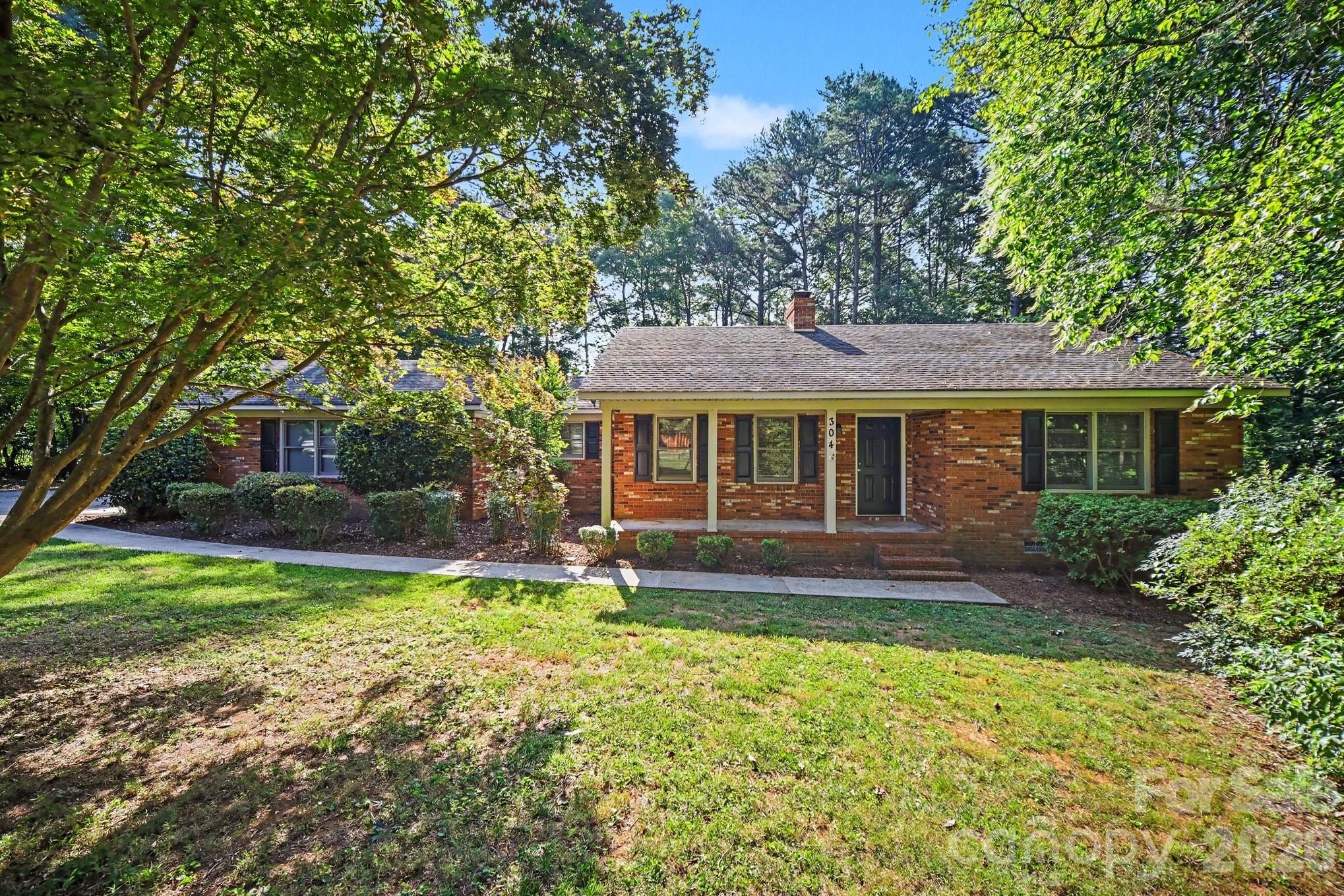 304 Julia Drive — photo