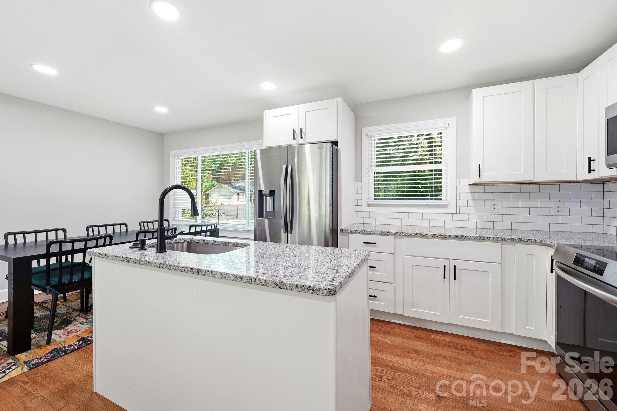 7552 Idlewild Road — photo