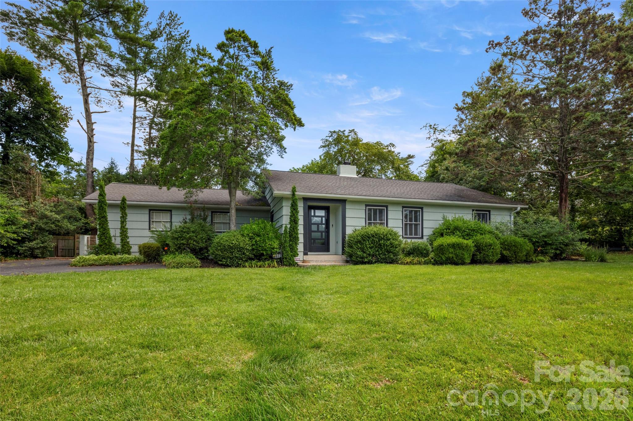 1212 Oakland Street — photo