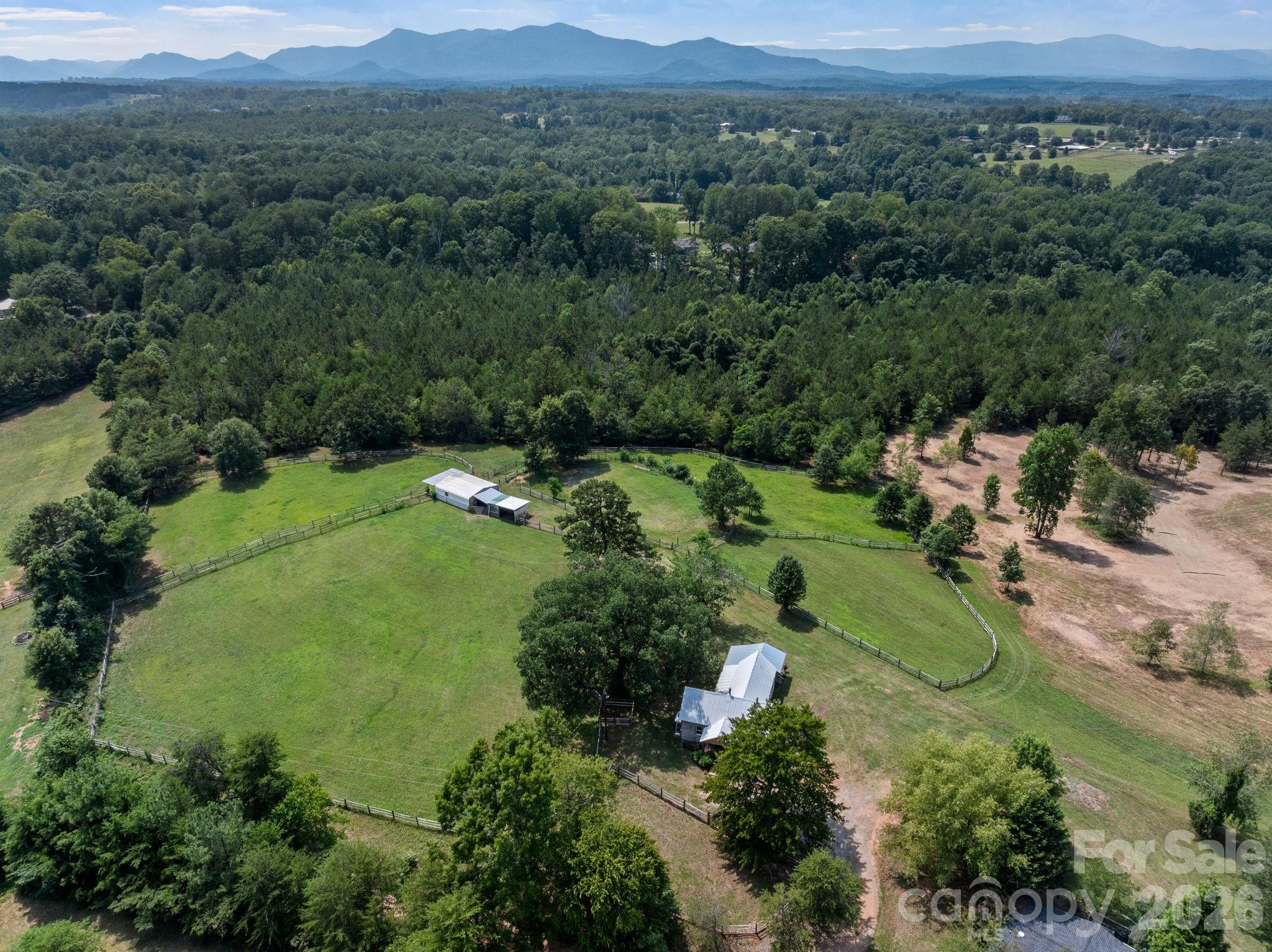 232 Blue Mountain Lane — photo