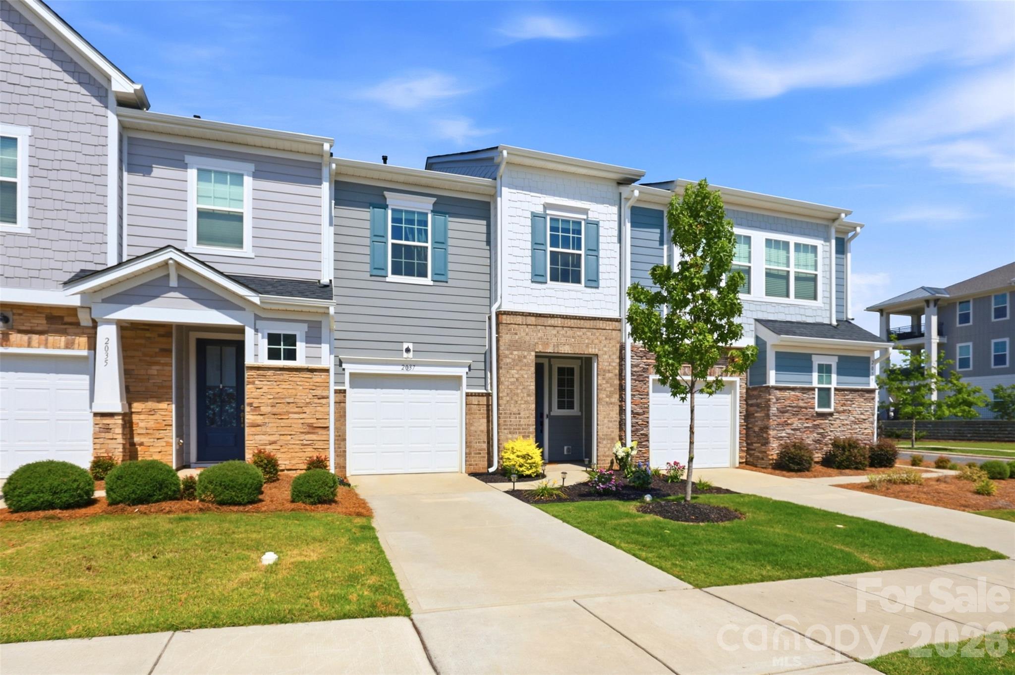 2037 Howell Creek Way — photo