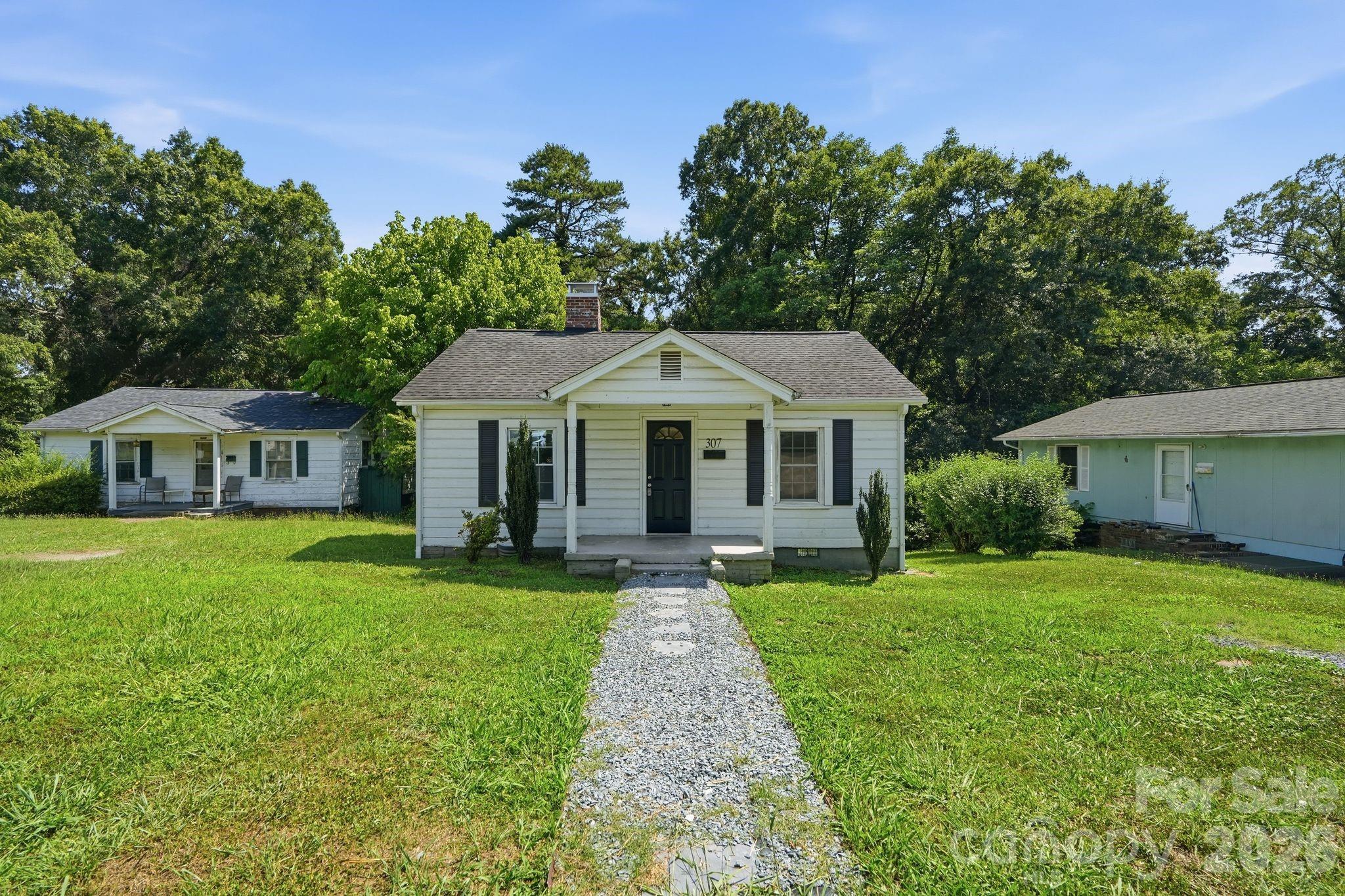 307 Clay Street — photo