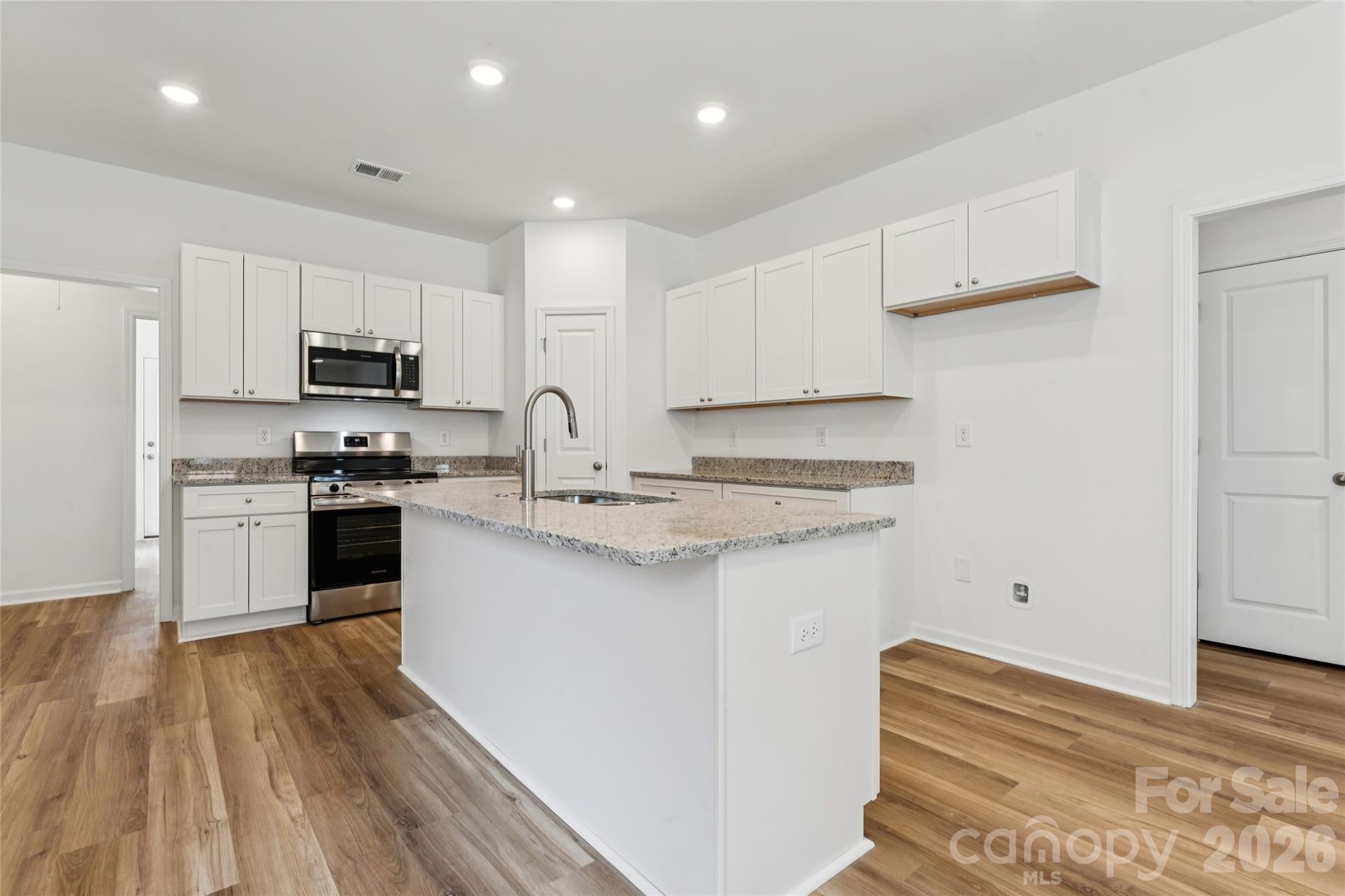 223 W 11th Street — photo