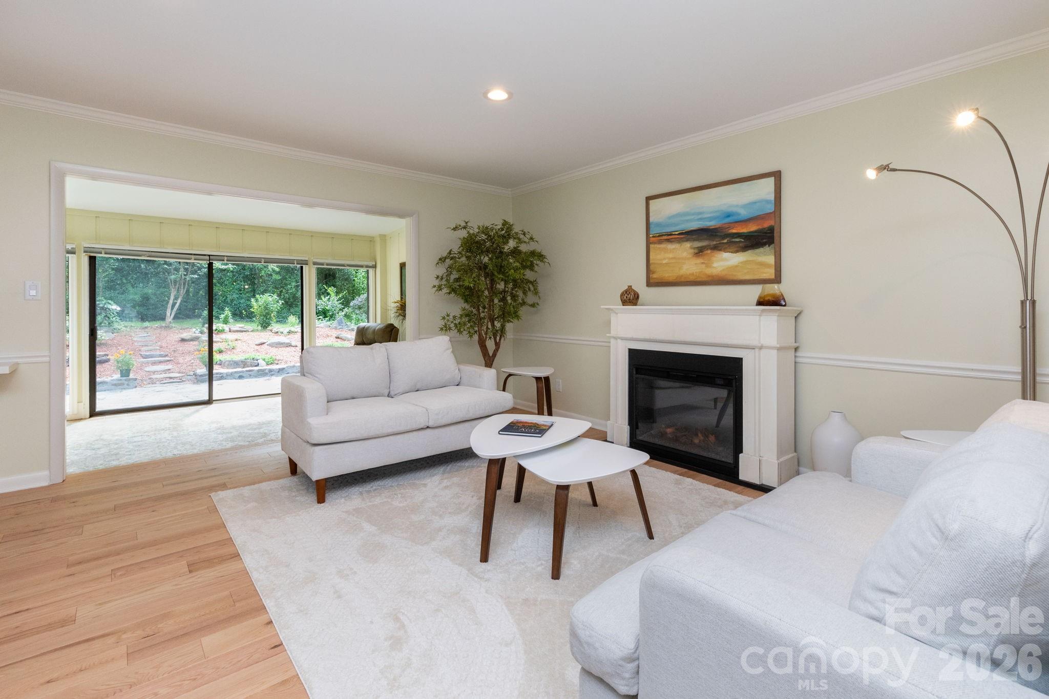 301 Crowfields Drive — photo