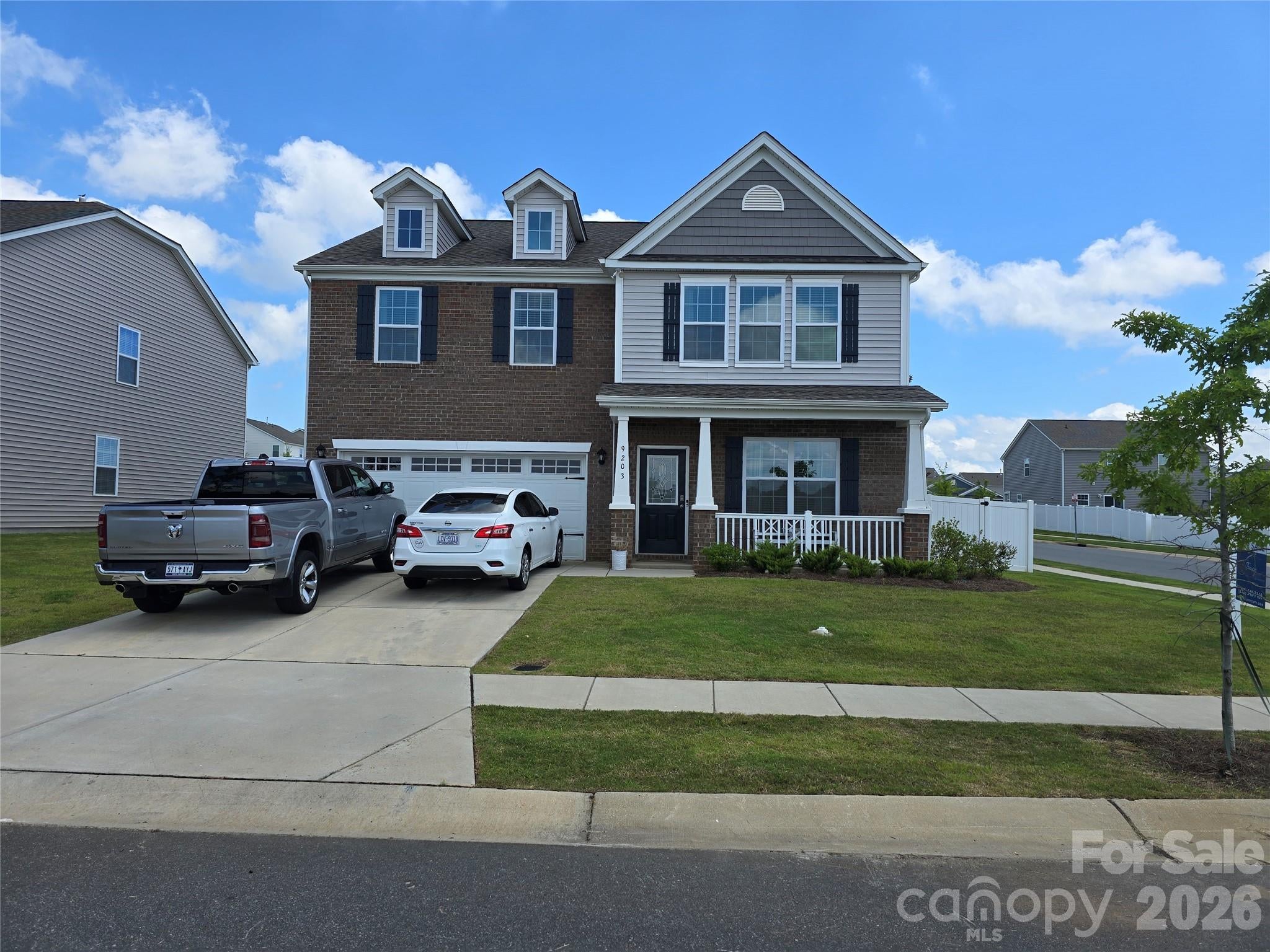 9203 Mackinaw Drive — photo