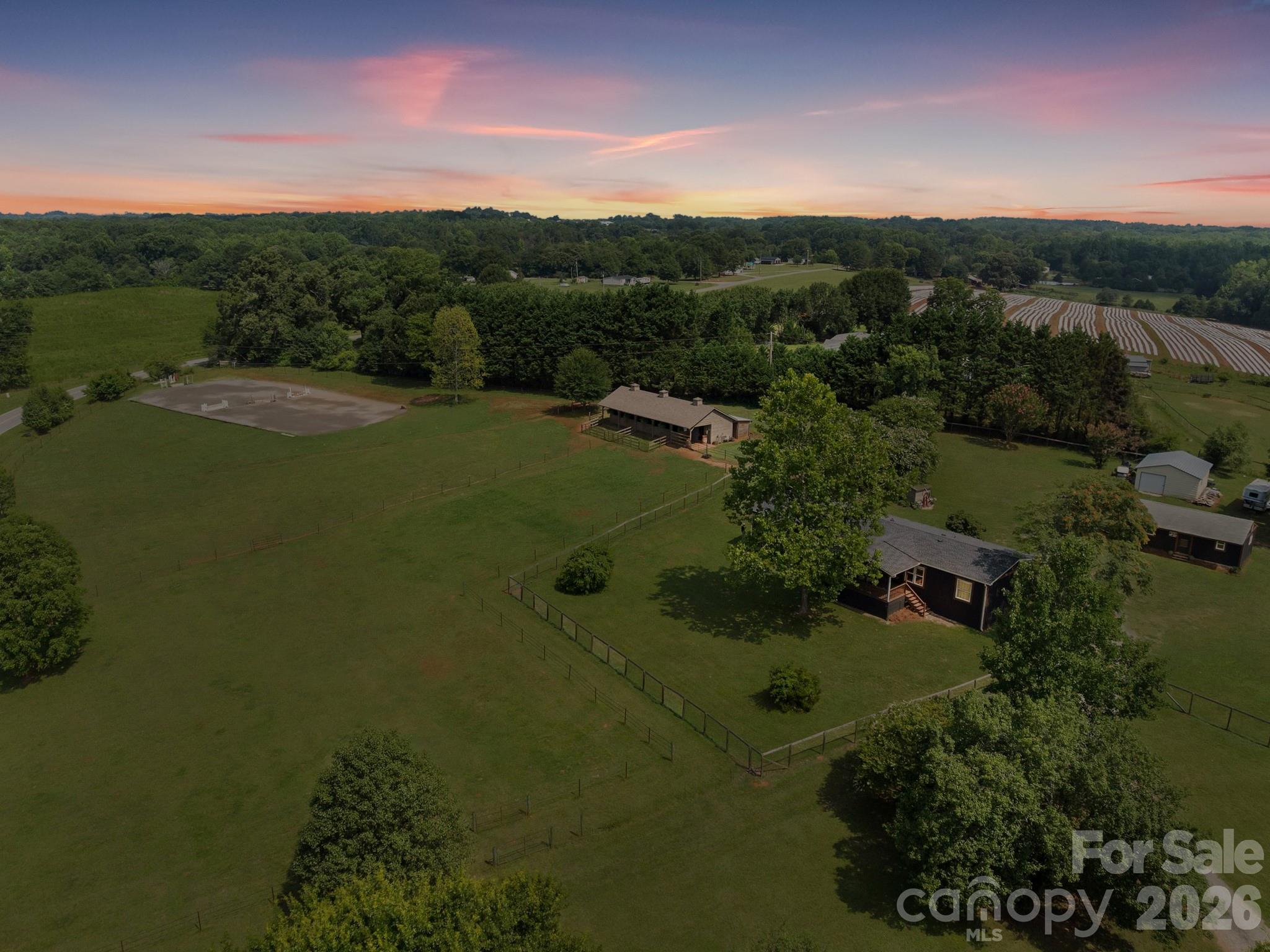 1541 Sandy Springs Road — photo