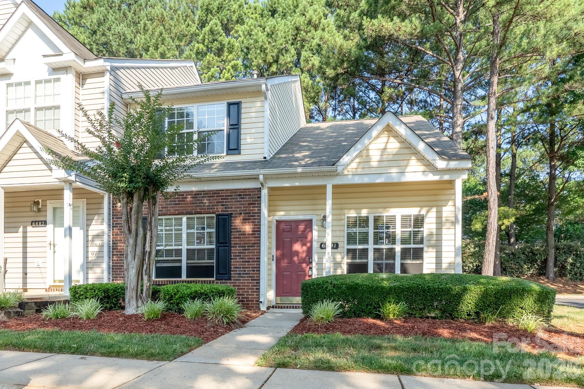 6491 Saint Bernard Way — photo
