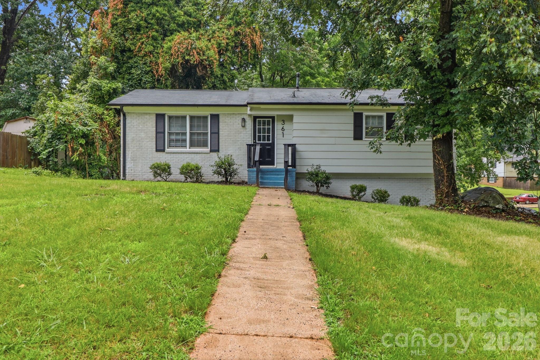 361 Sleepy Hollow Road — photo
