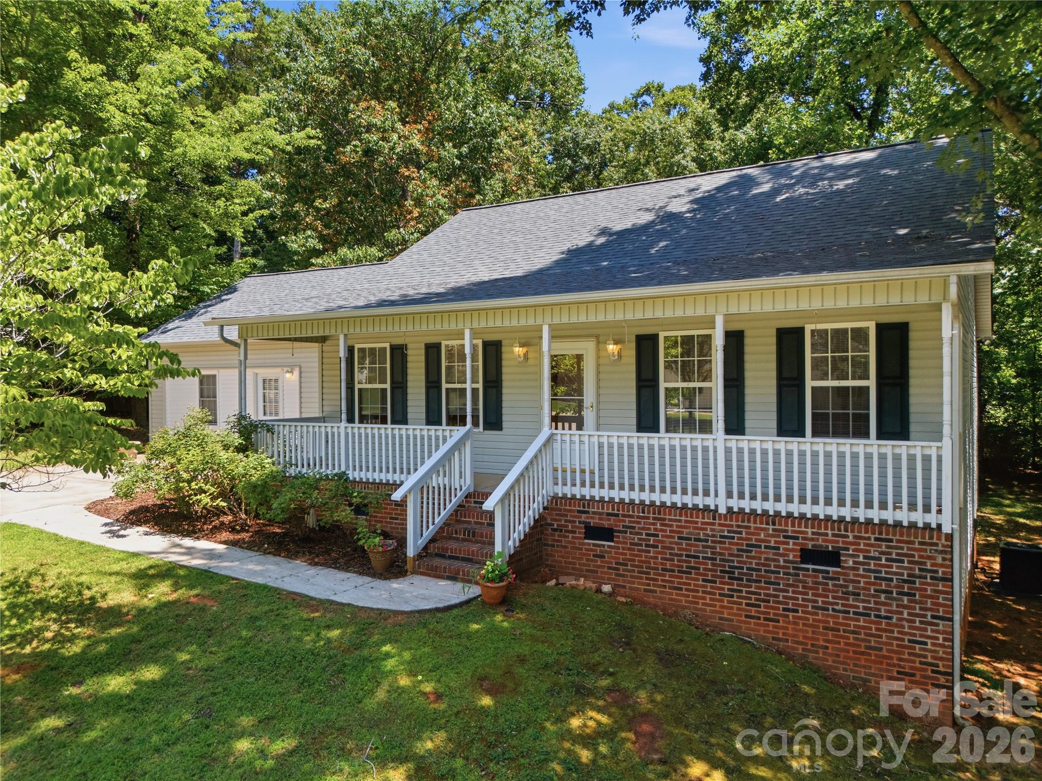 147 Valley Glen Drive — photo