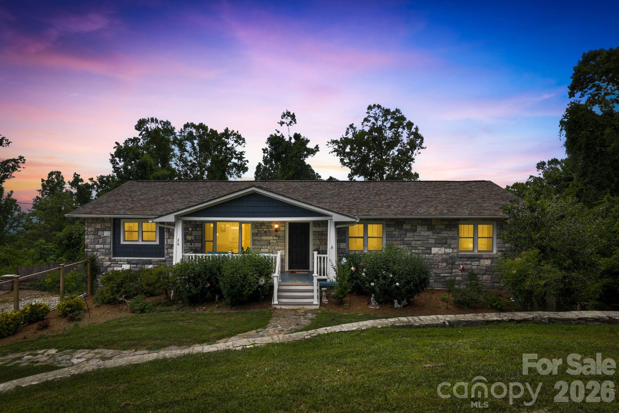 26 Crestwood Drive — photo