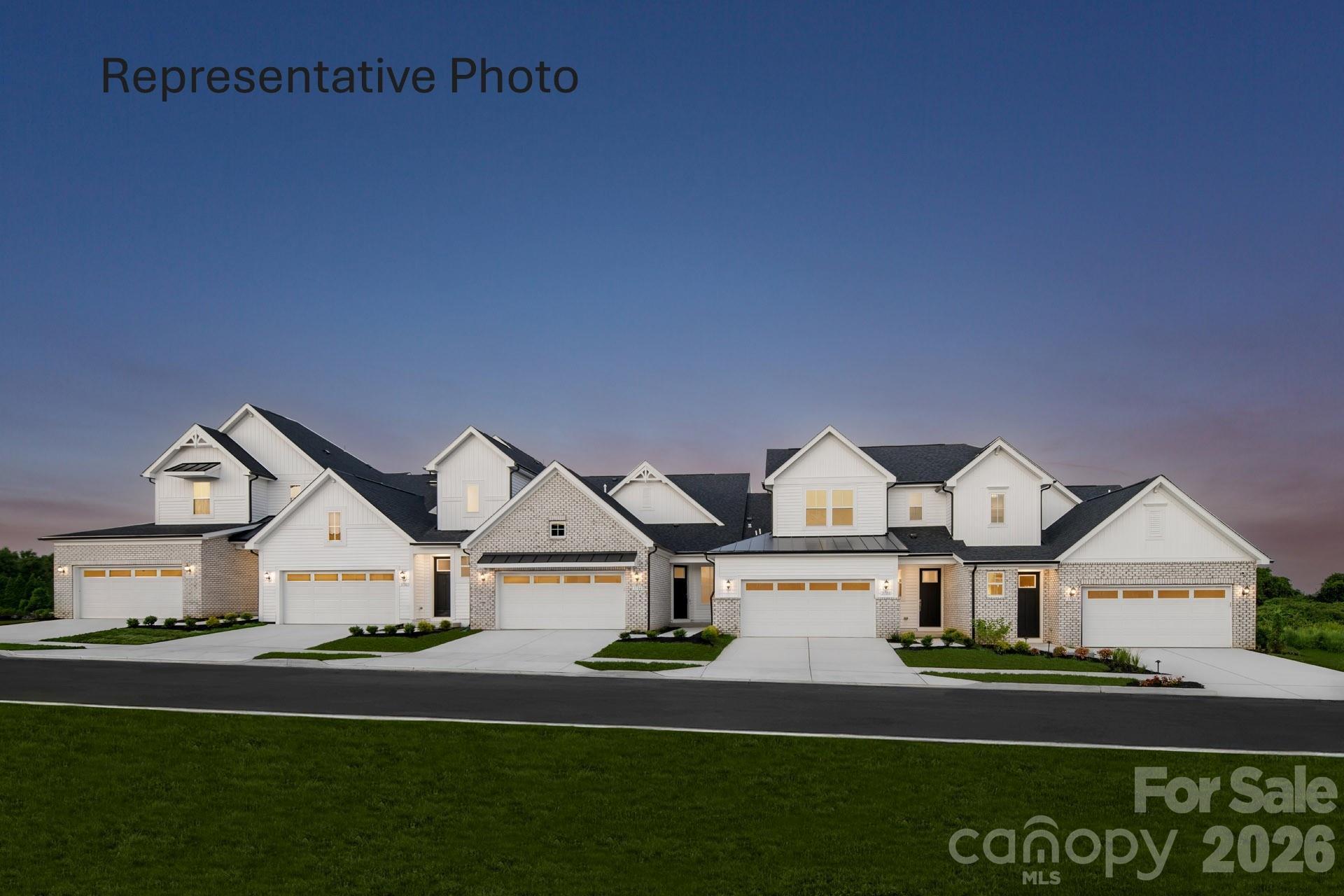 1425 Twin Leaf Road — photo