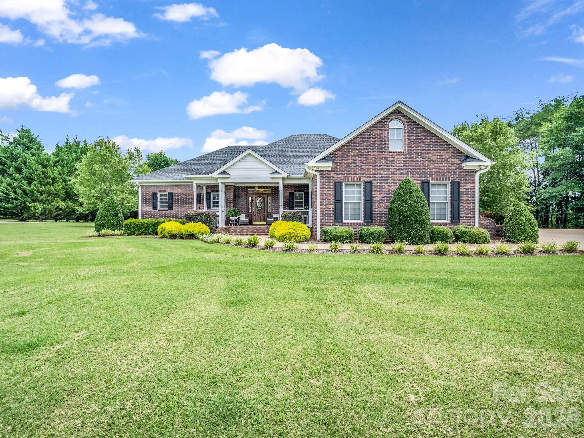 343 Countryside Drive — photo