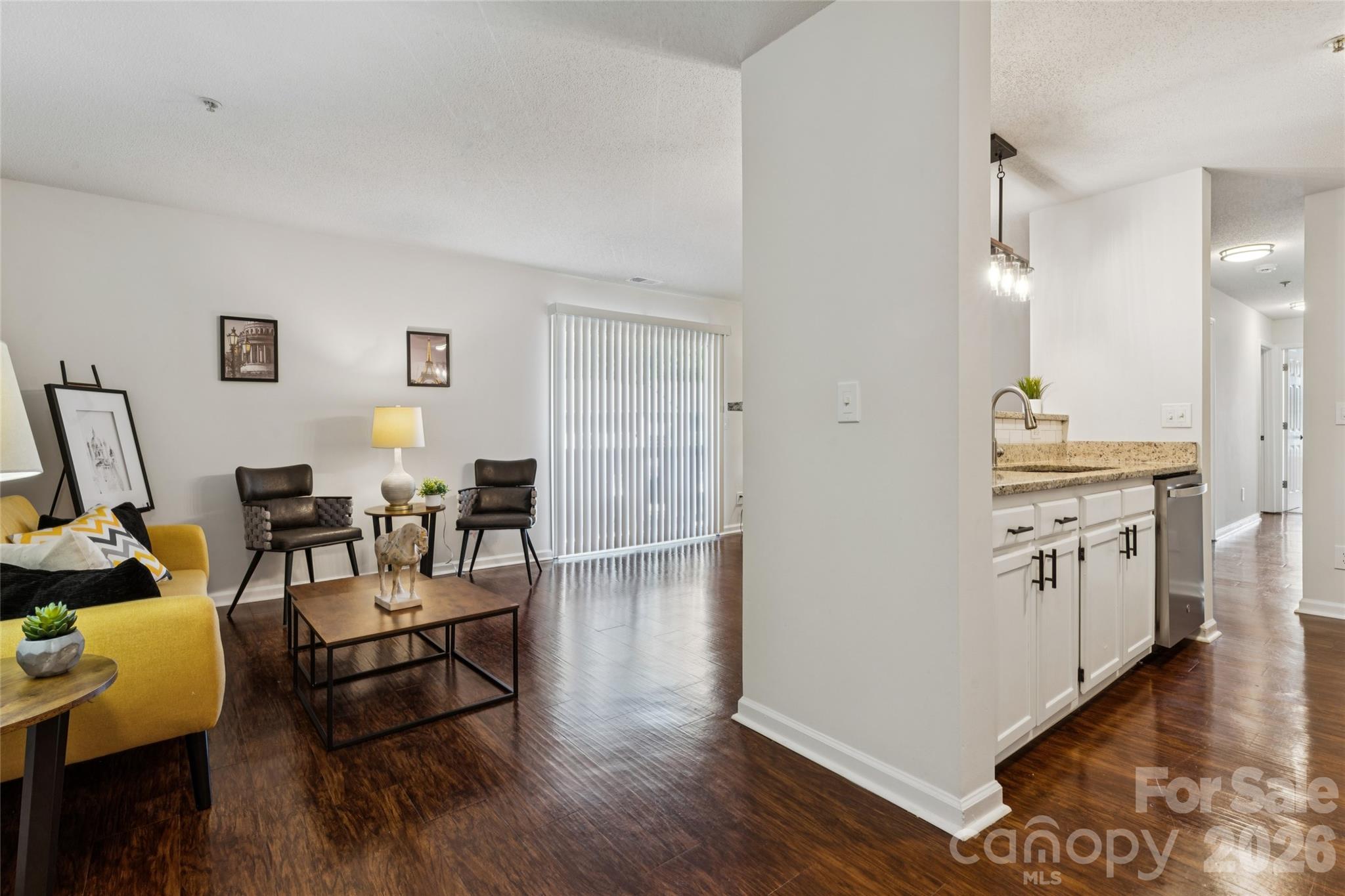 1620 Arlyn Circle L — photo