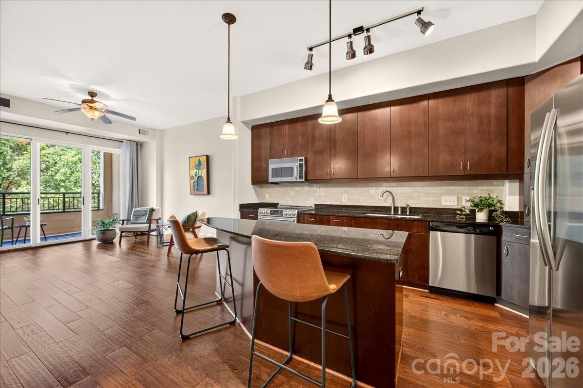 4625 Piedmont Row Drive 316 — photo