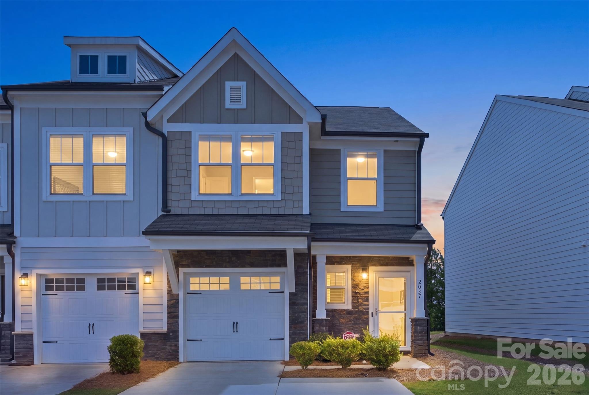 2037 Crooked Oak Lane — photo