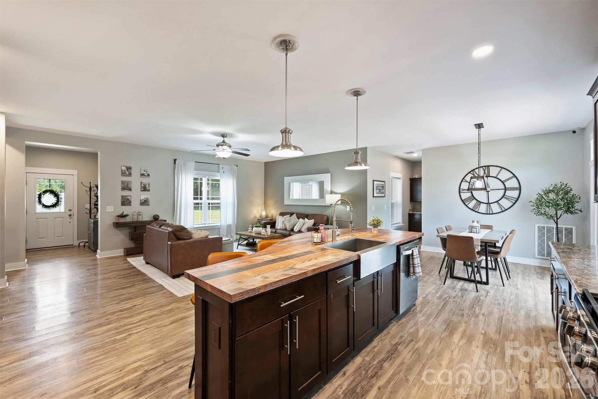 10943 Harrisburg Road — photo