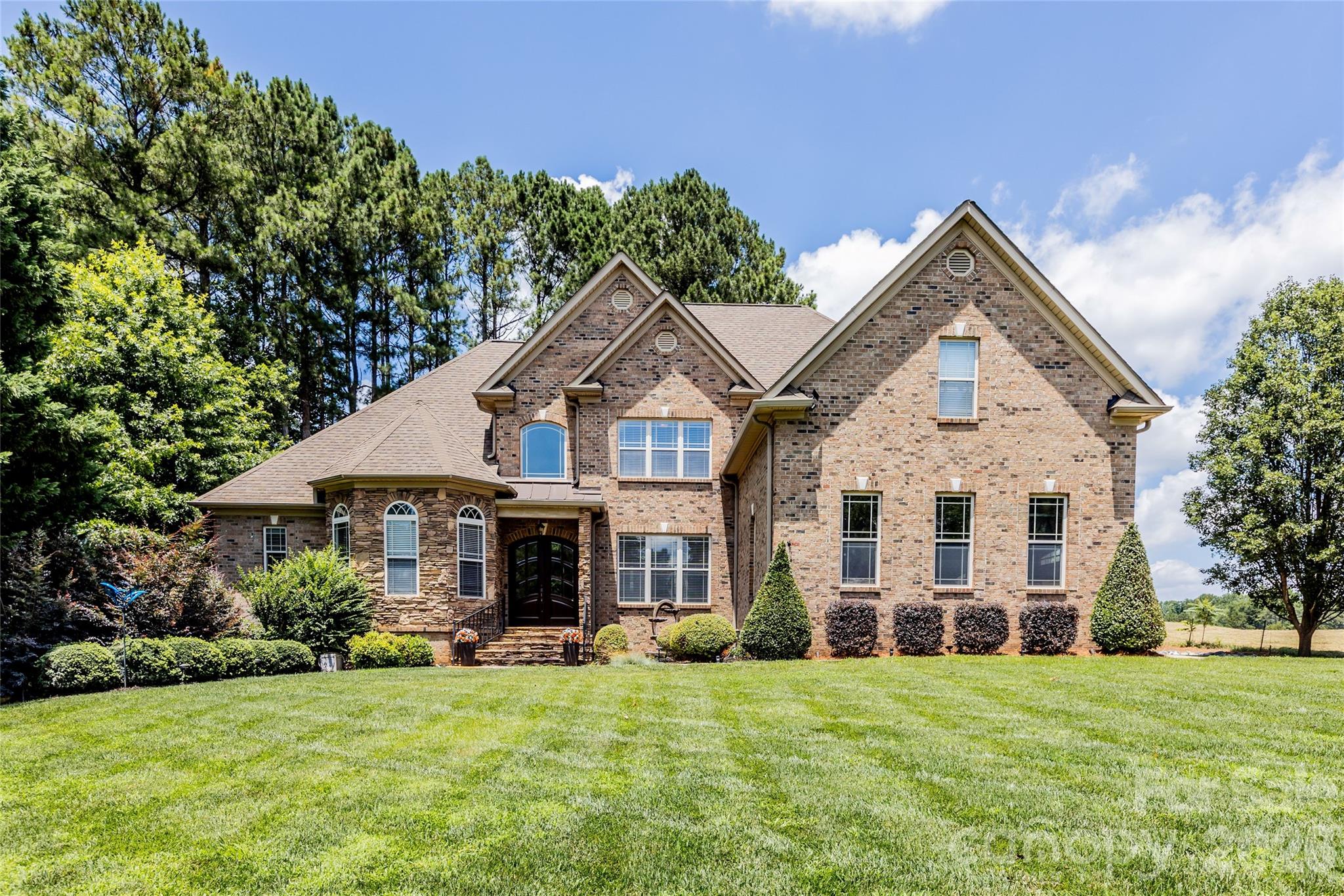 139 Waterbury Drive — photo
