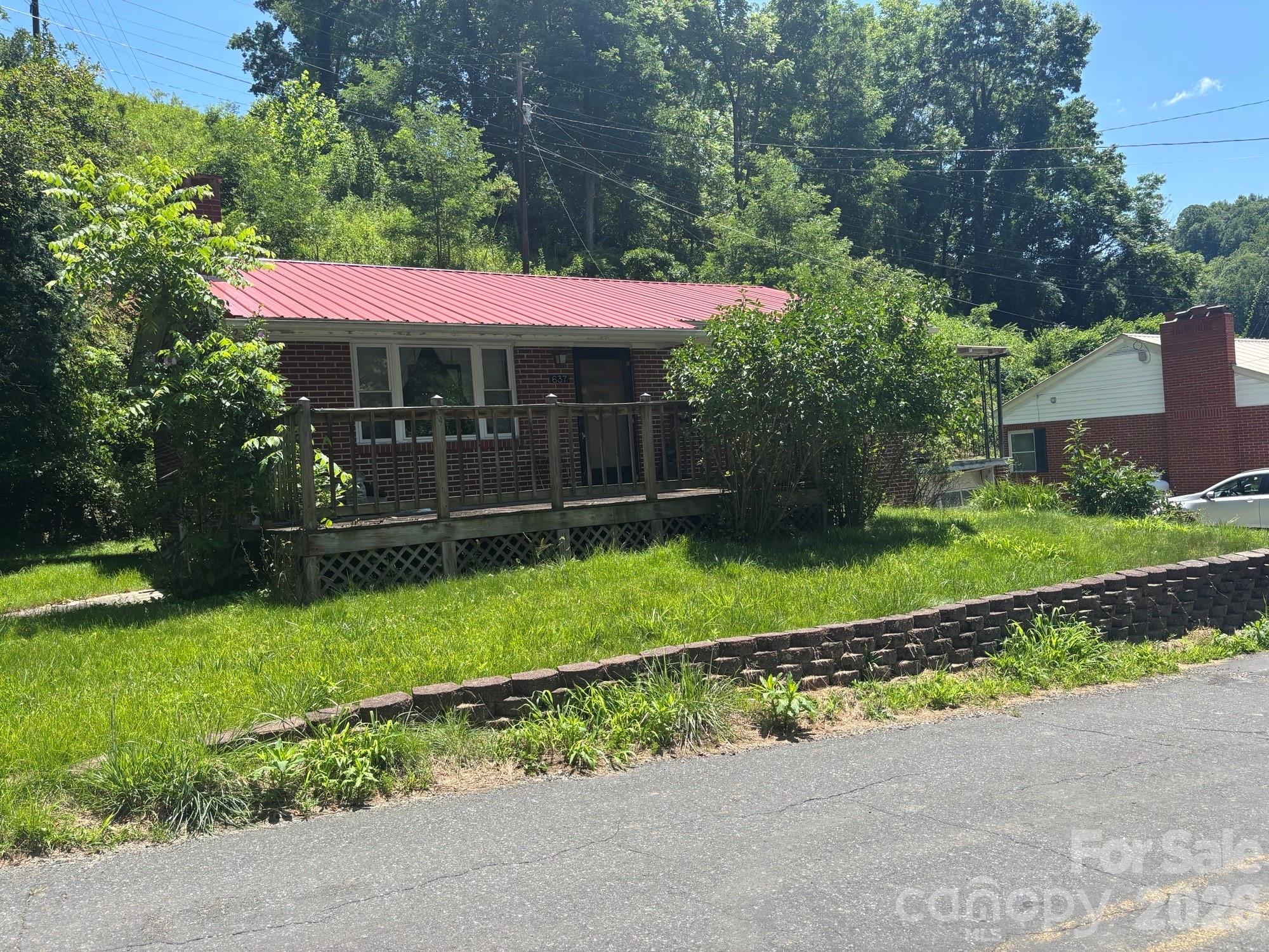637 Toe Cane Road — photo