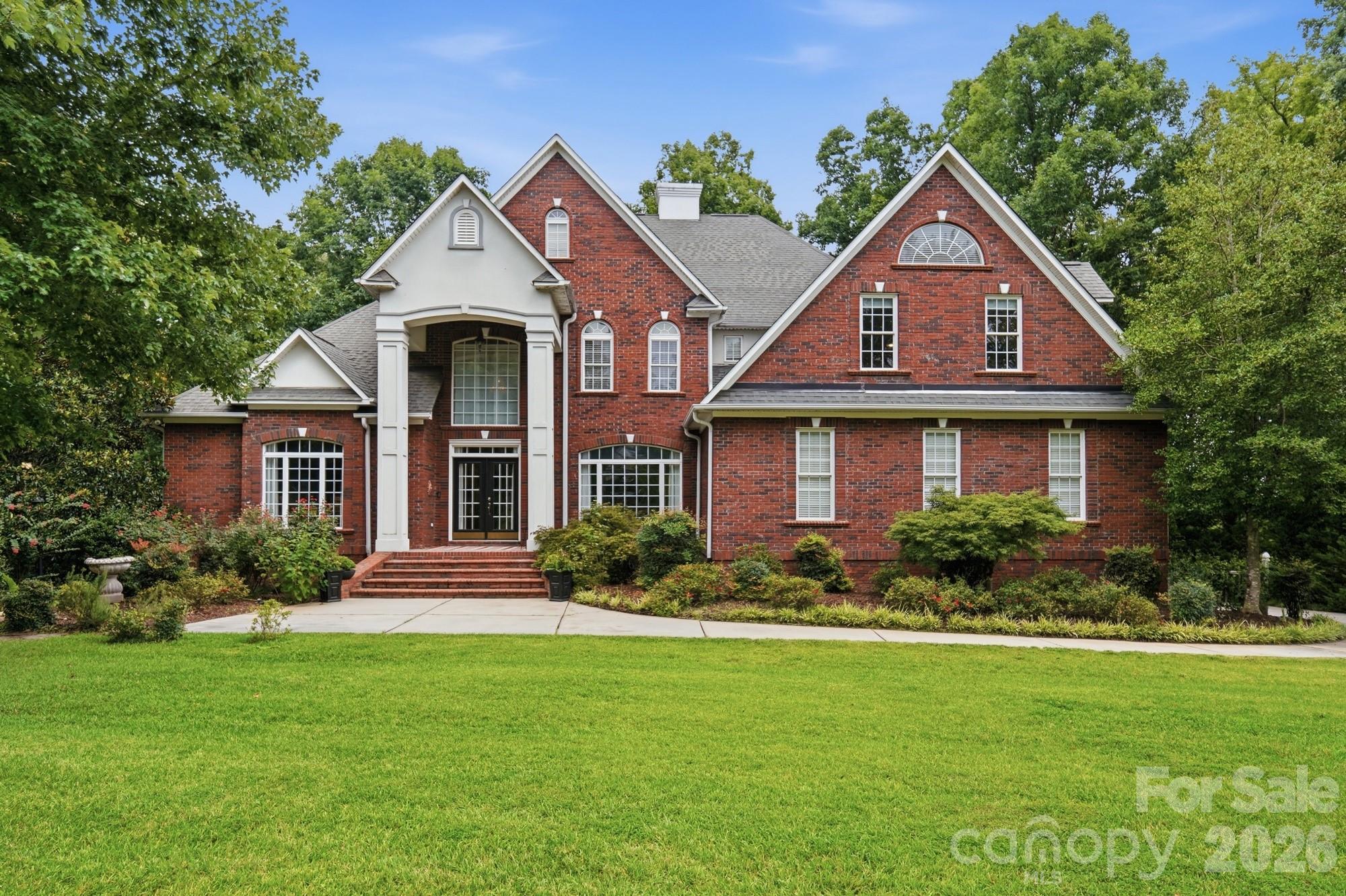 1220 Grun Augen Drive — photo