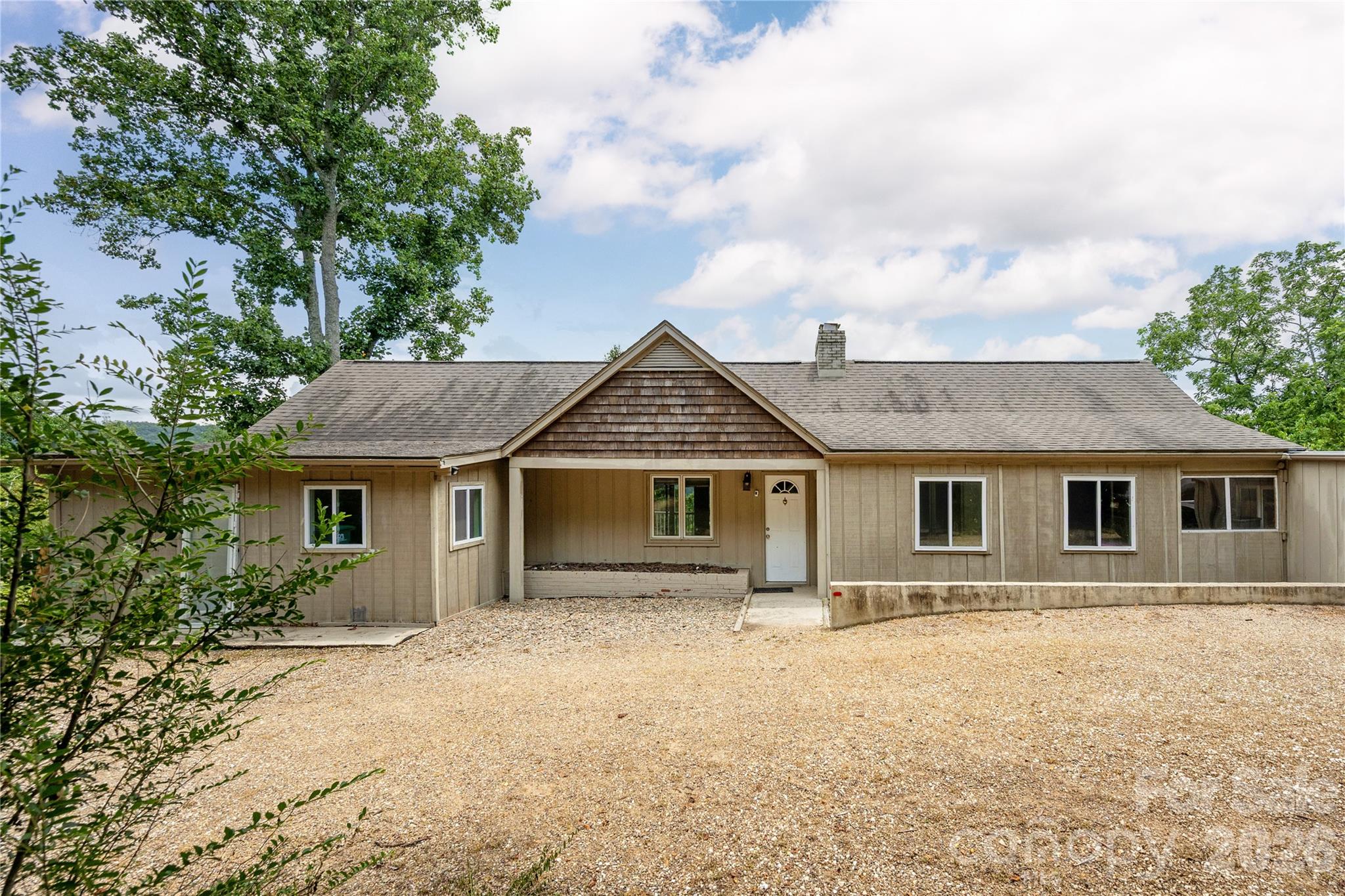 811 Town Mountain Road — photo