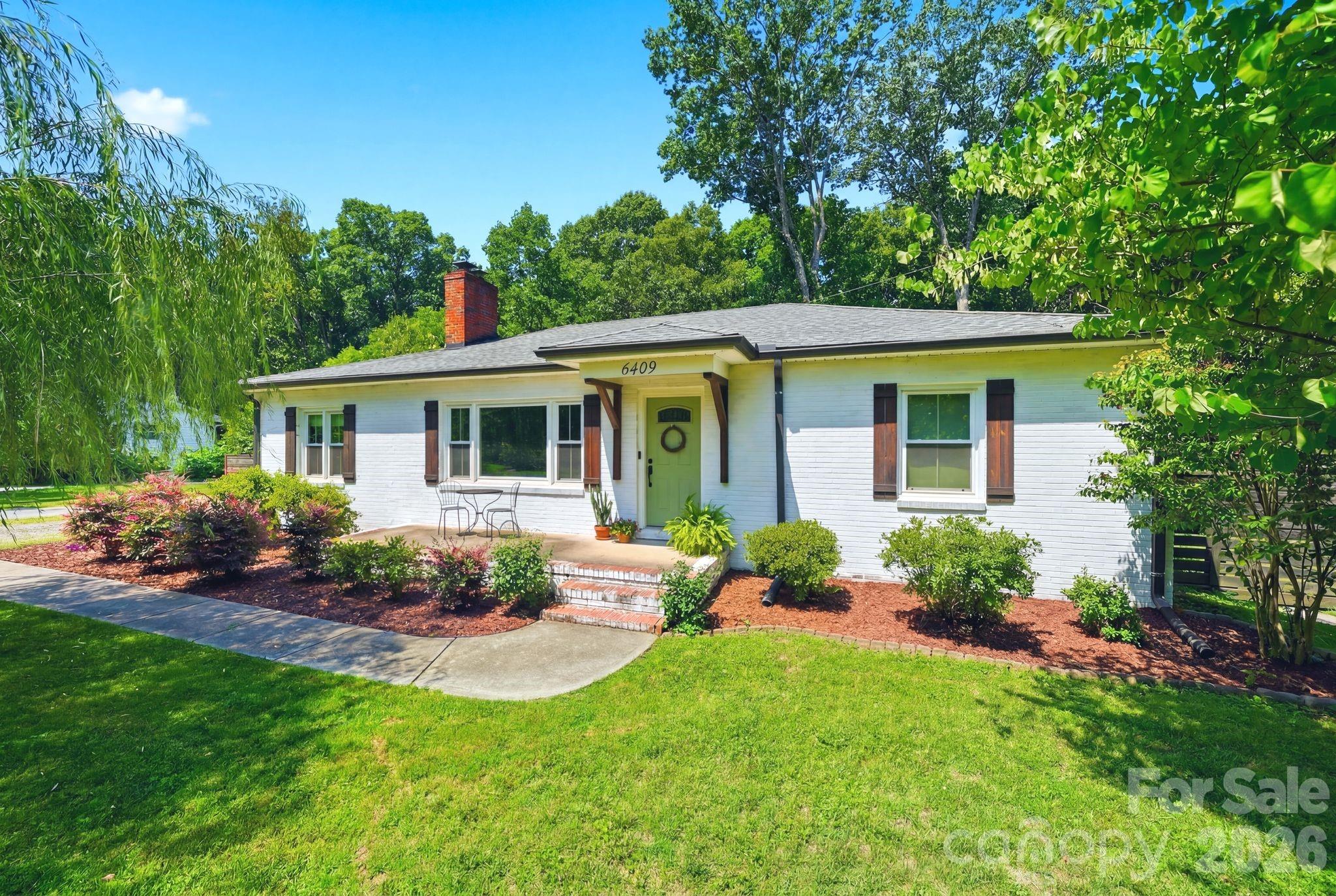 6409 Woodland Circle — photo