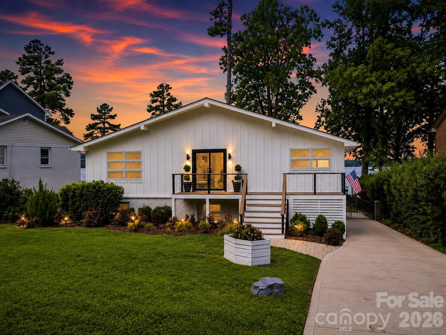 21101 Island Forest Drive — photo