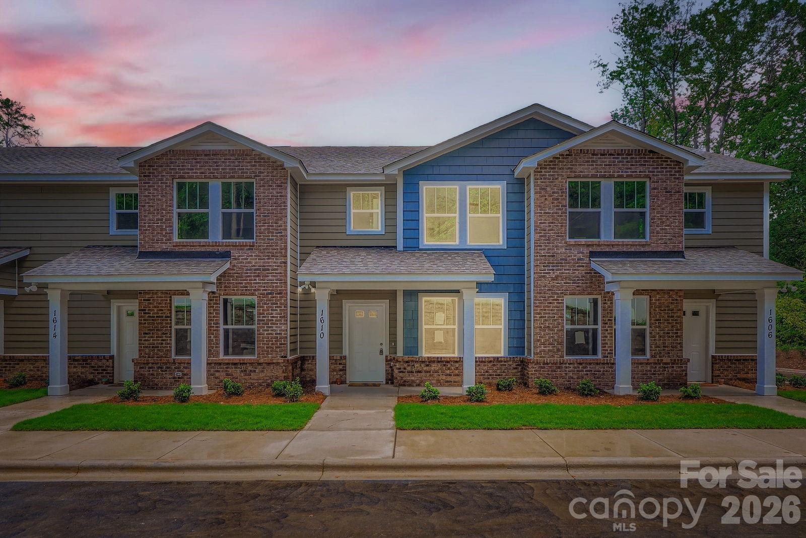 1610 Ct Brooks Circle — photo