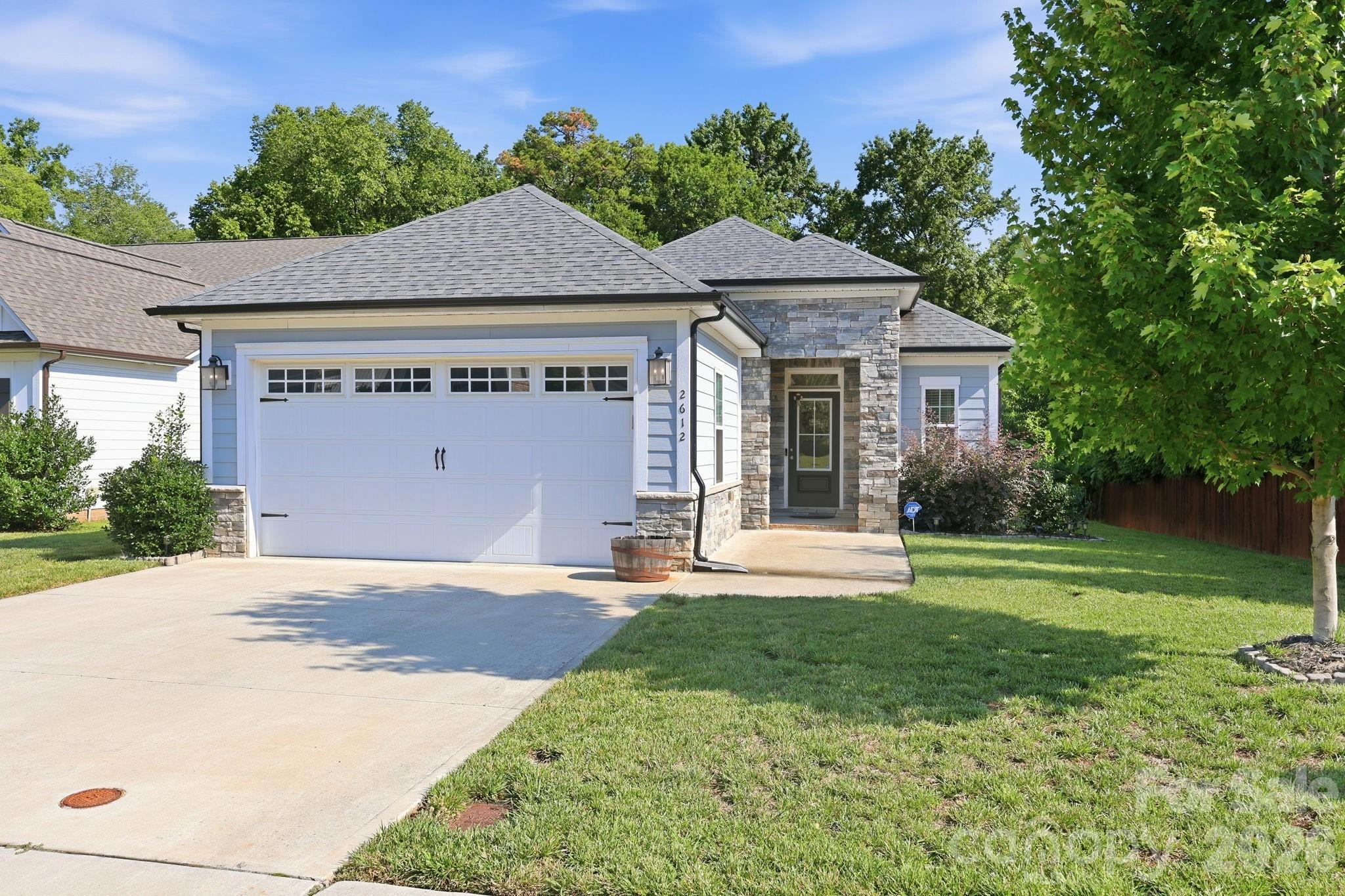 2612 Poplar Cove Drive NW — photo