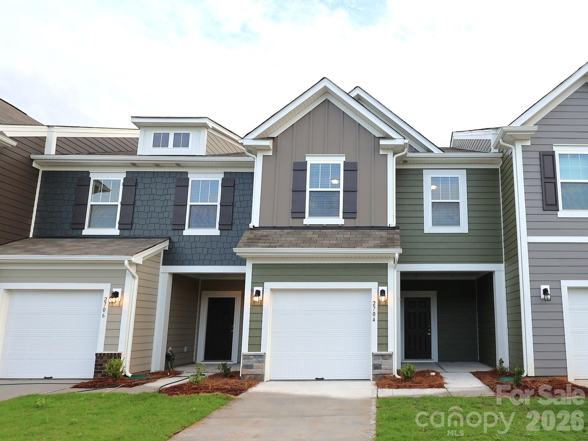 2704 Yeager Drive NW — photo