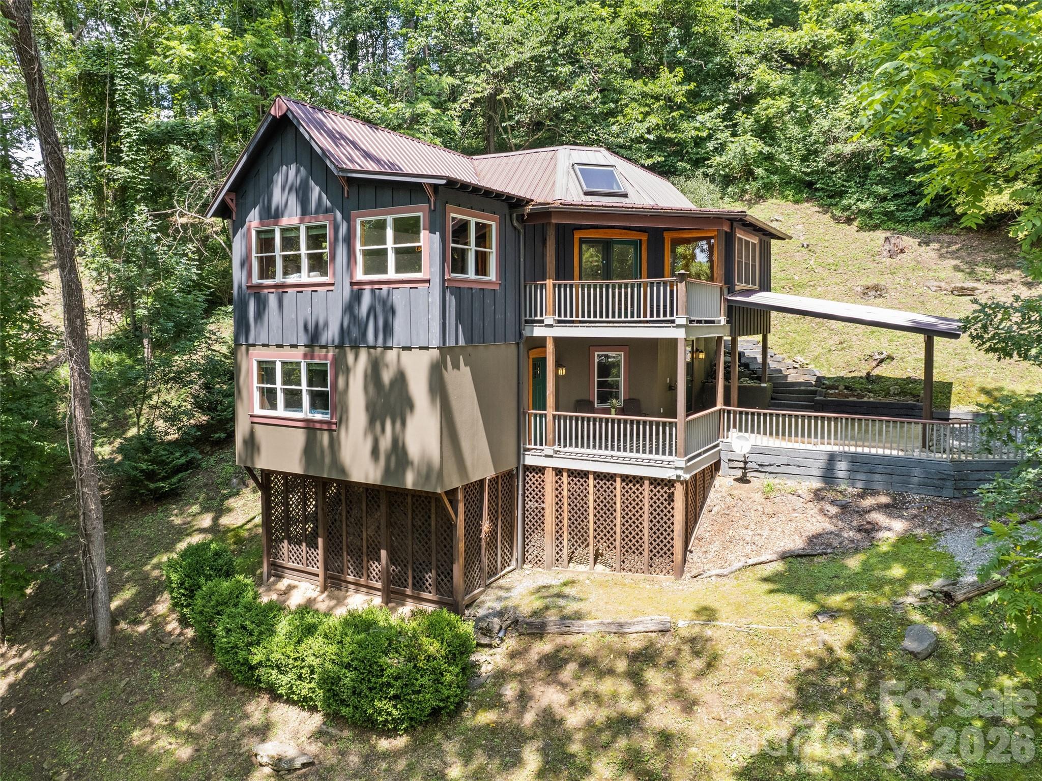 145 Hiaway Trail — photo