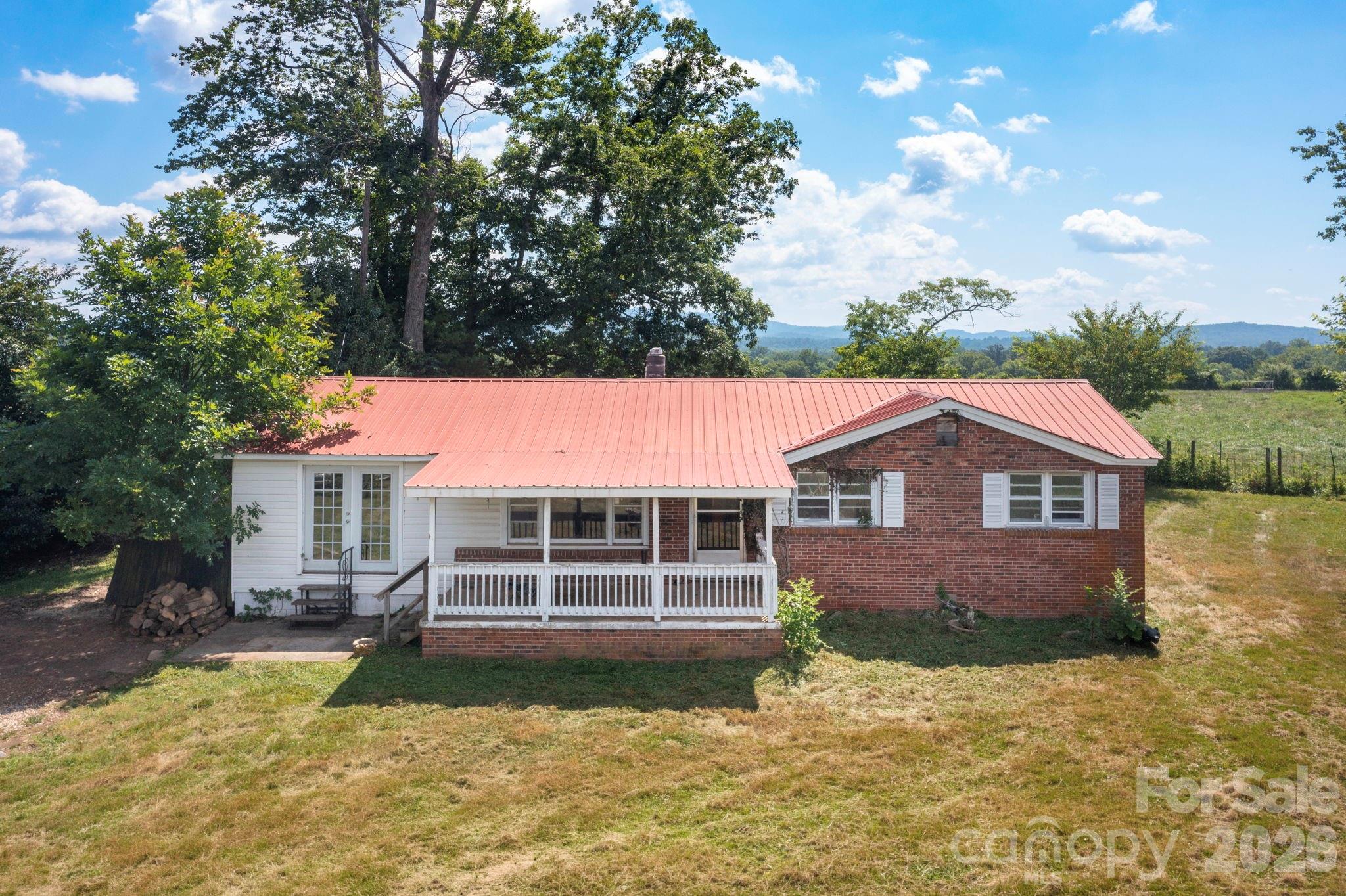 86 Sterling Drive — photo