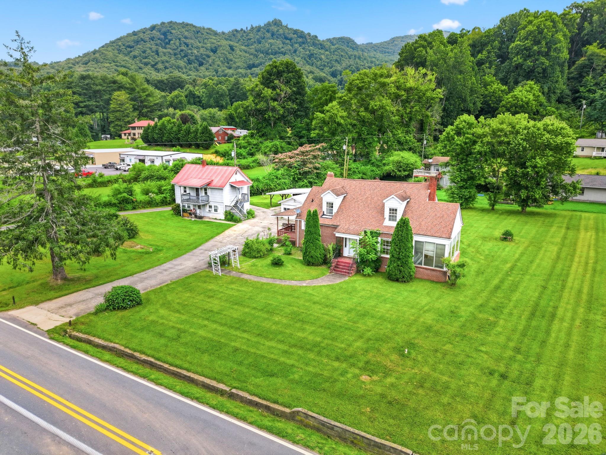 783 Skyland Drive — photo