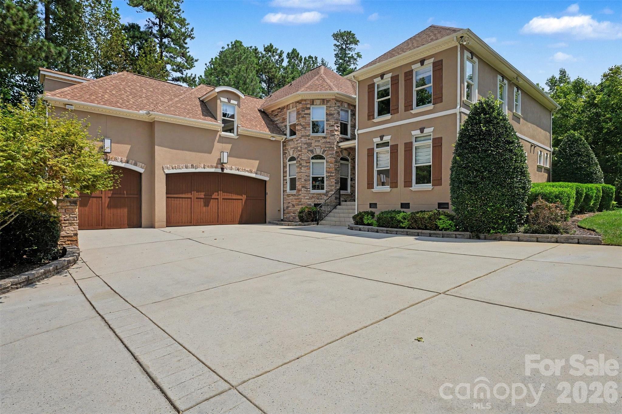 288 Indian Trail — photo