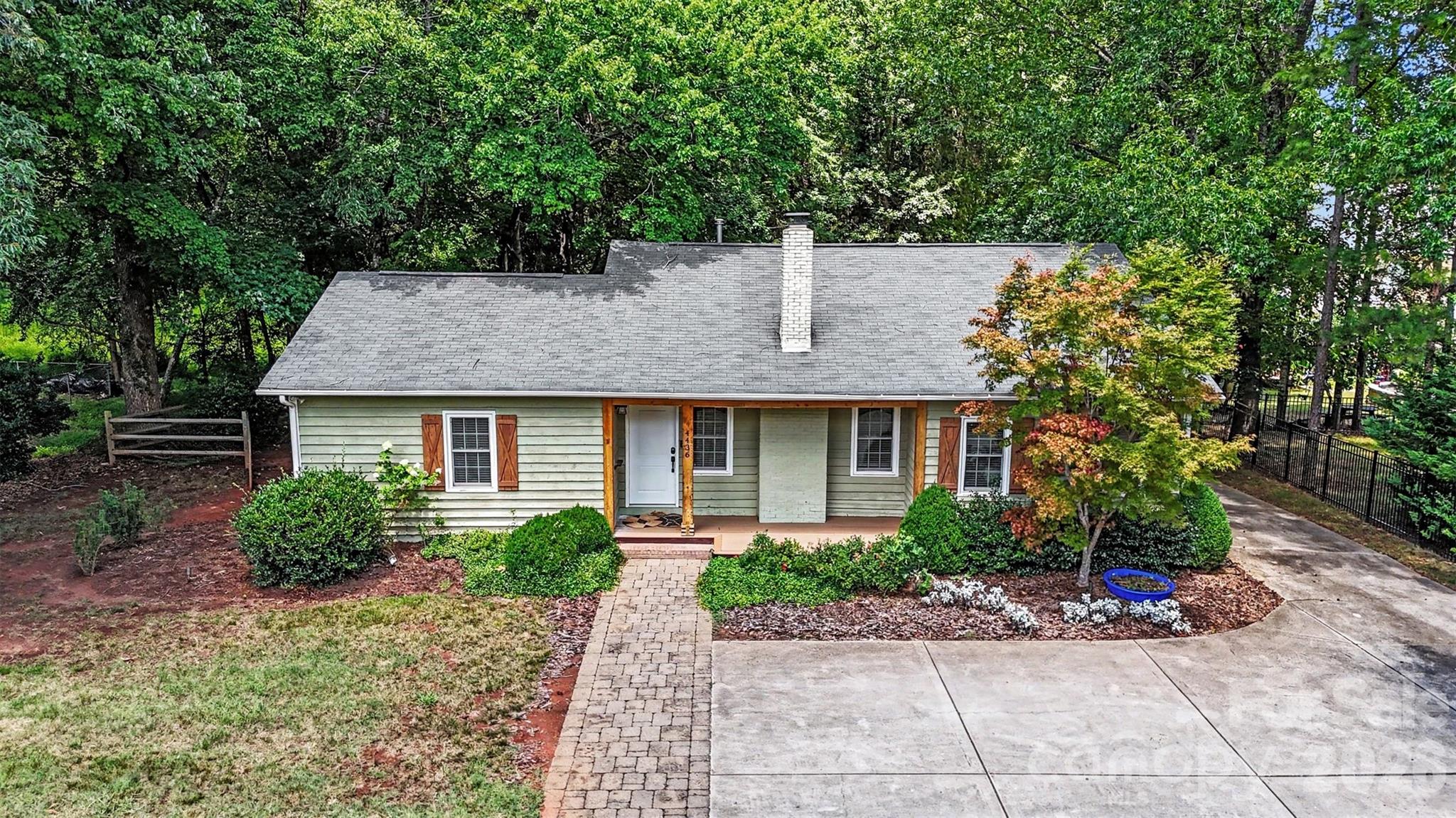 4436 Tilley Morris Road — photo