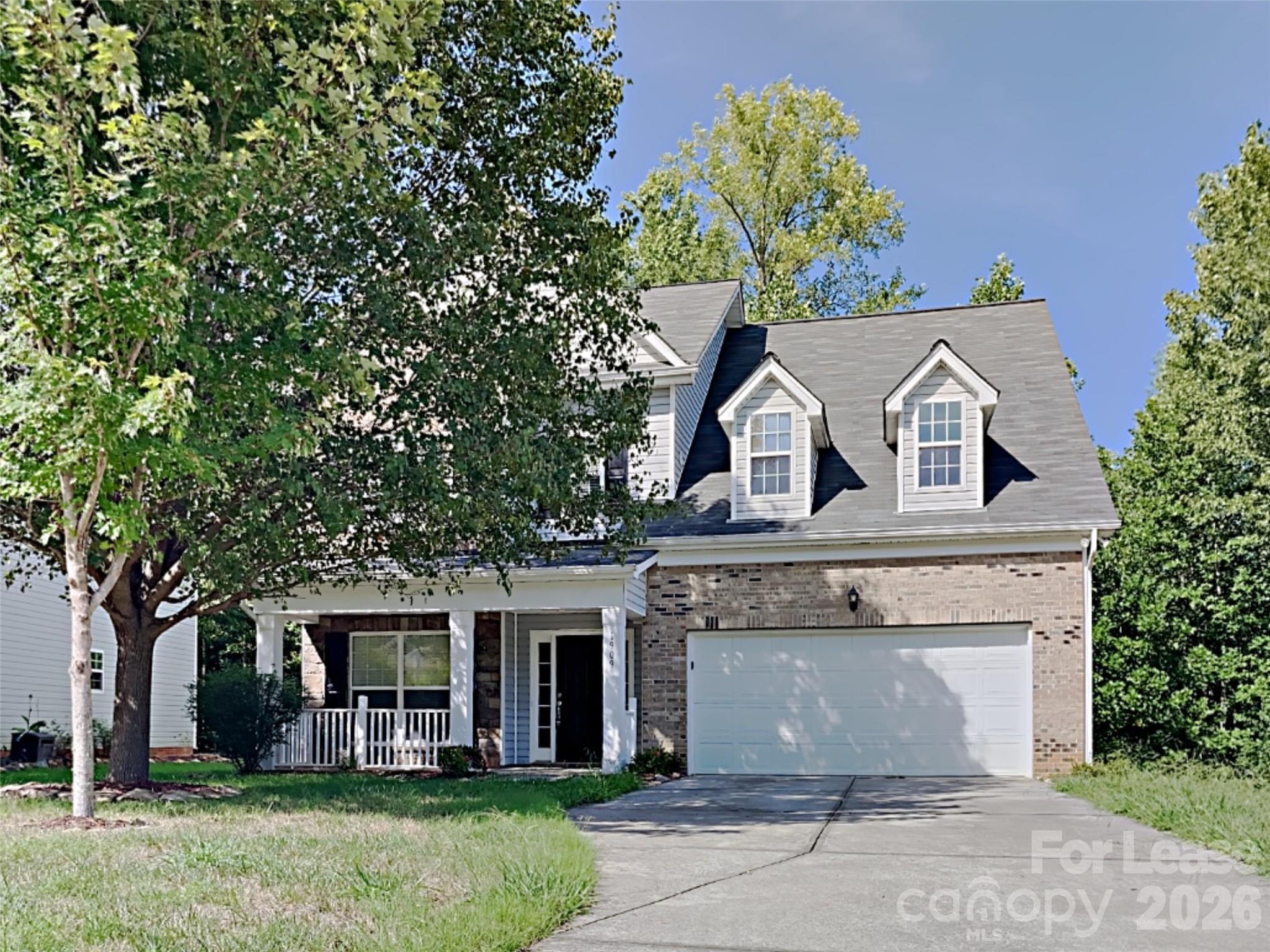 1909 Thorn Crest Drive — photo
