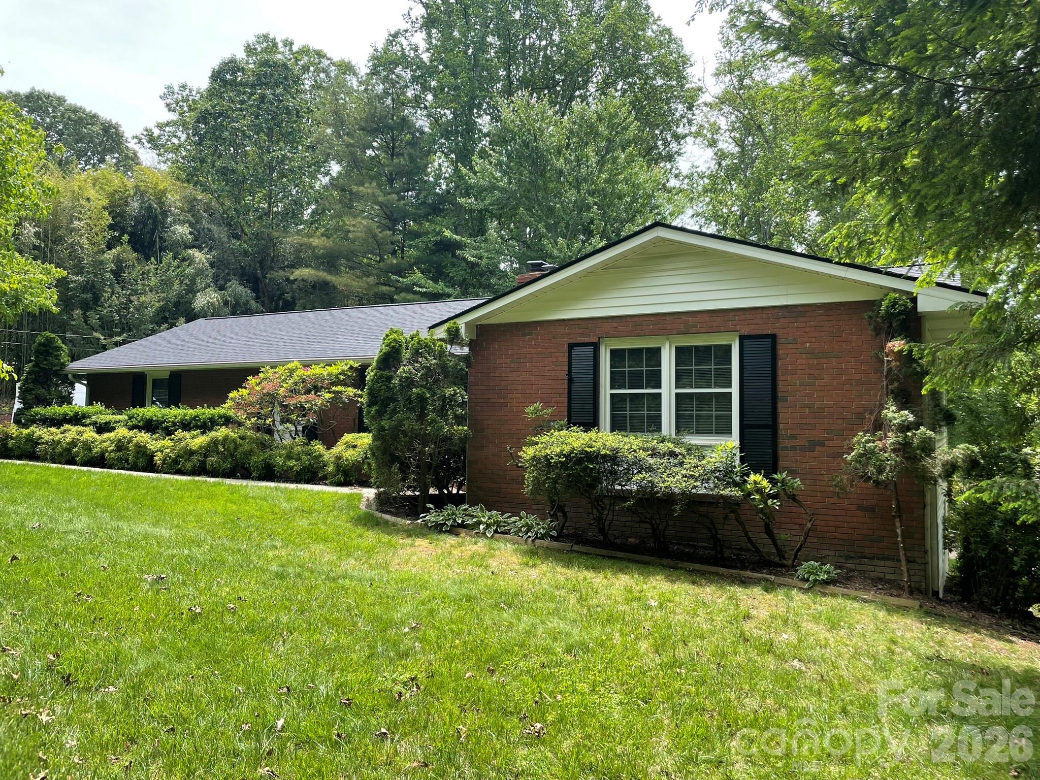 38 Westridge Drive — photo
