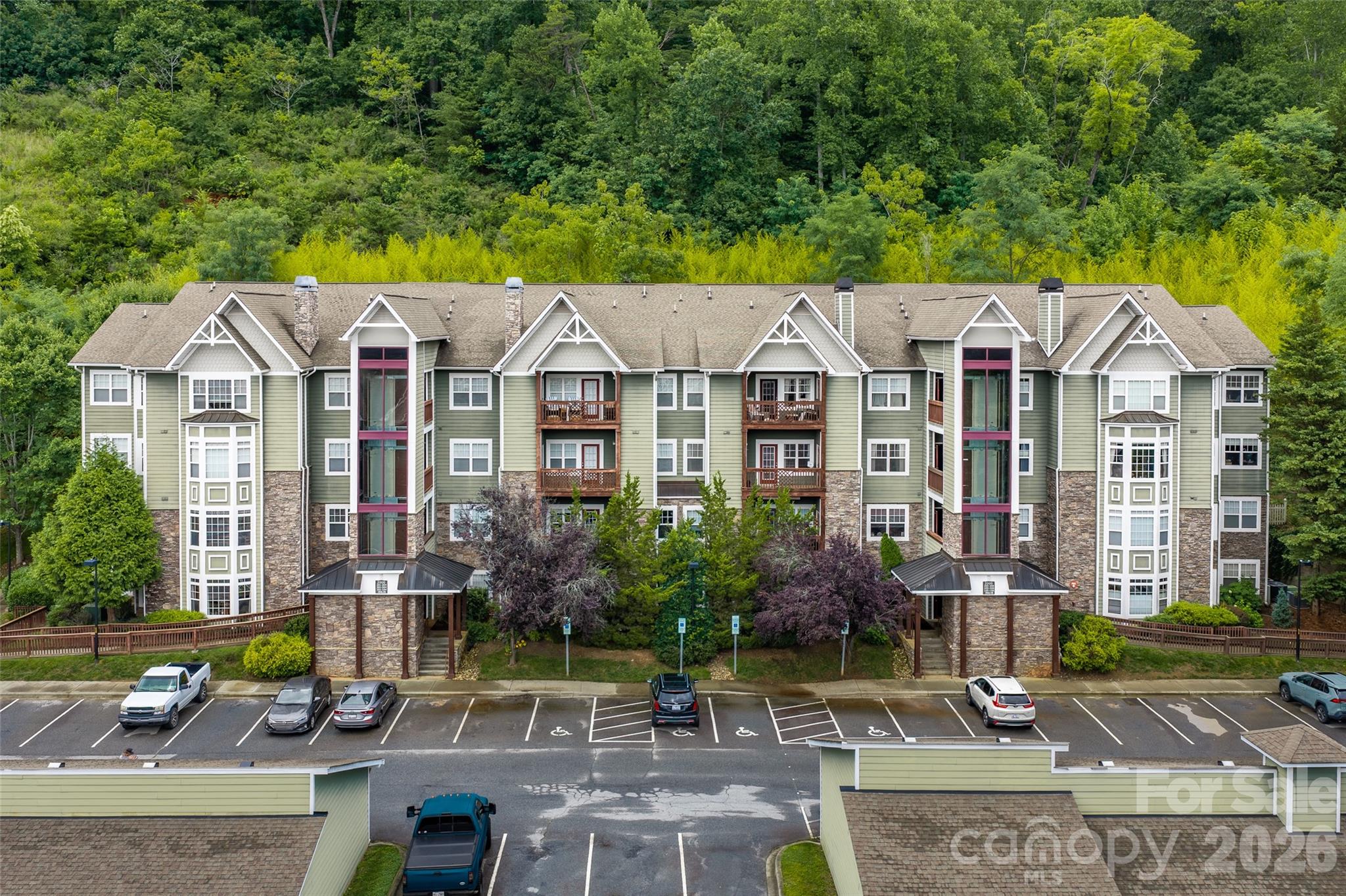 2000 Olde Eastwood Village Boulevard C-206 — photo