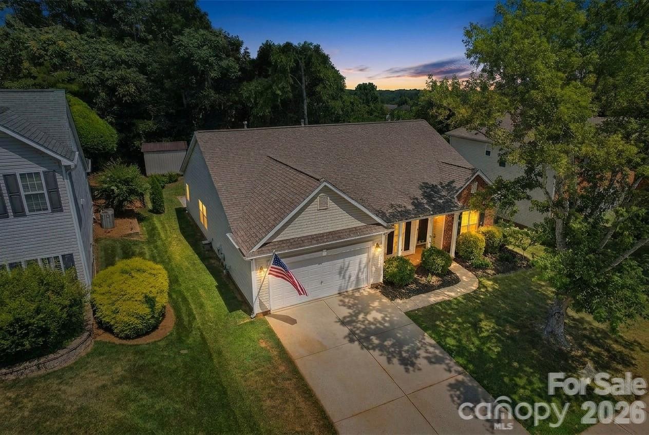 10906 Chamberlain Hall Court — photo