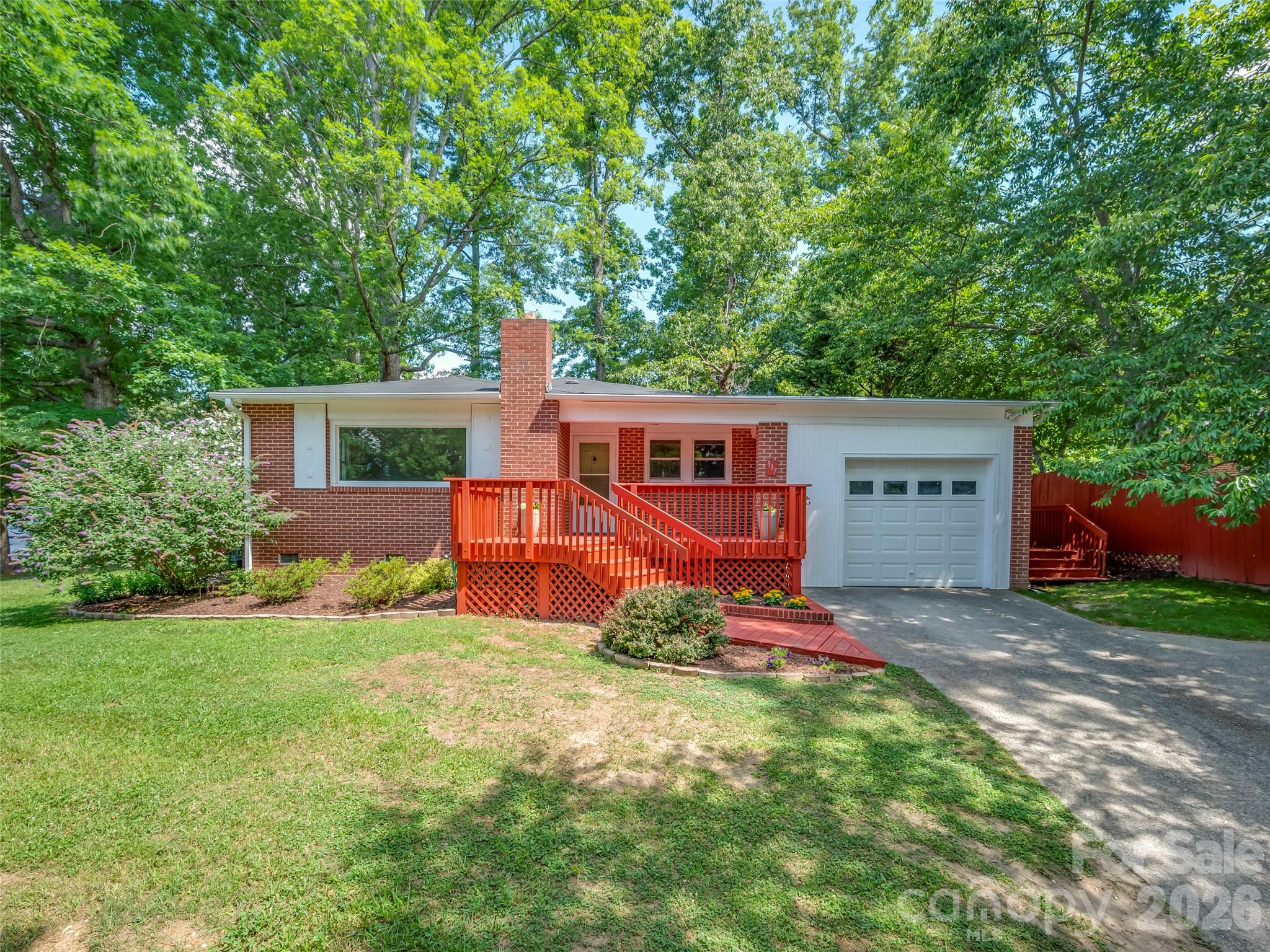 917 W Blue Ridge Road — photo