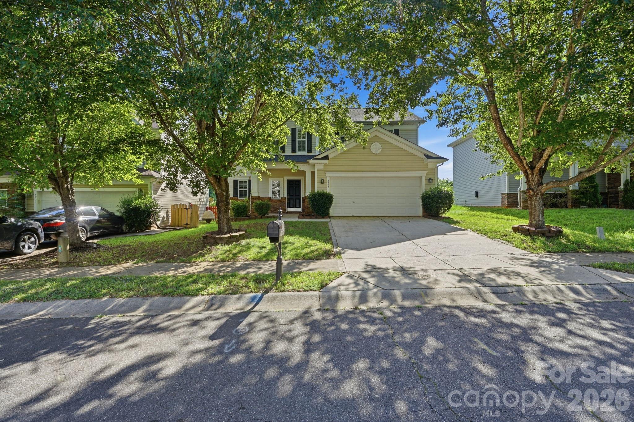 9237 Seamill Road — photo