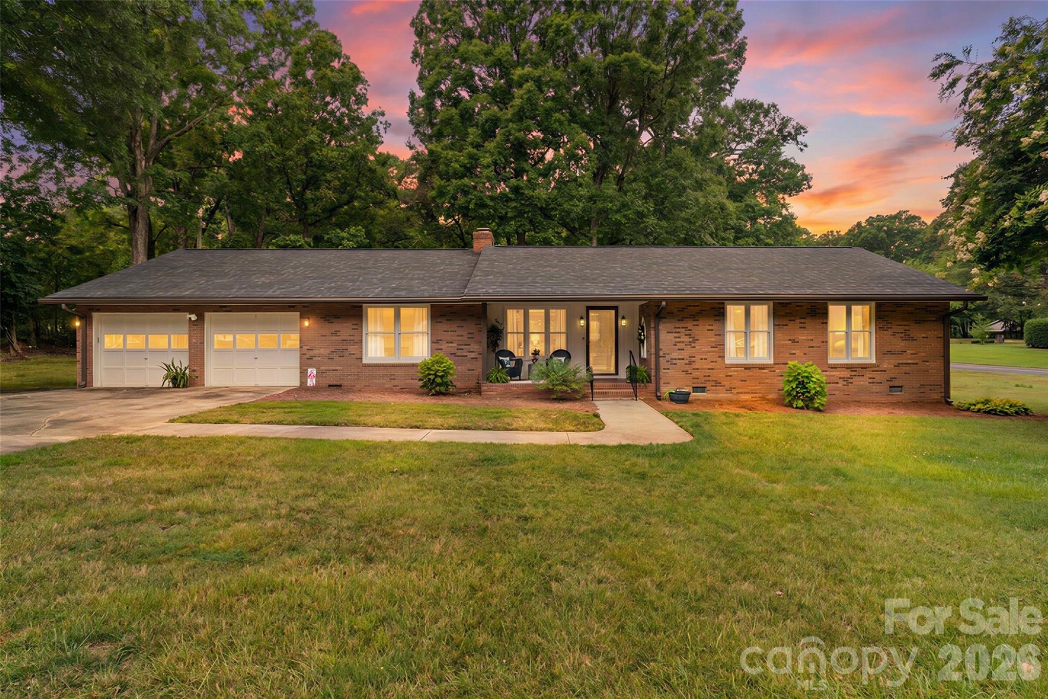 400 S Westover Drive — photo