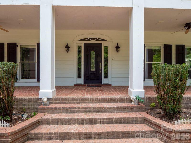 9124 S Providence Road — photo