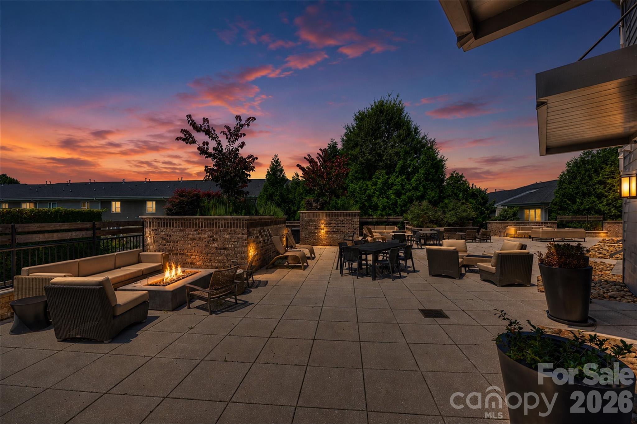 3630 N Davidson Street 2207 — photo