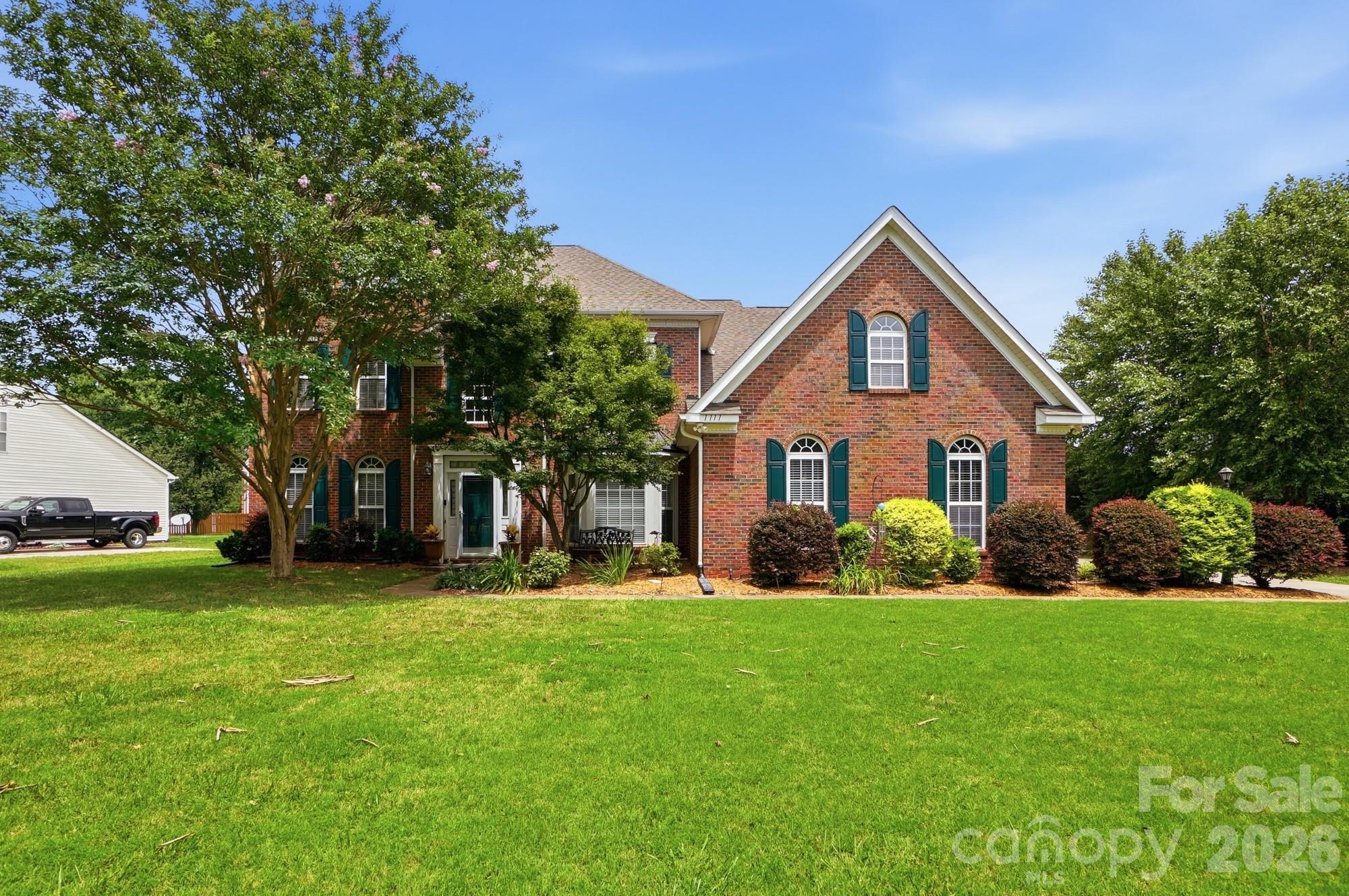 1111 Applegate Parkway — photo