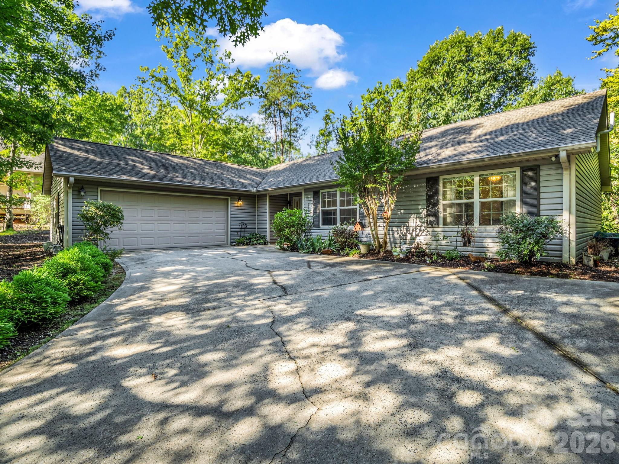 141 Dalton Court — photo