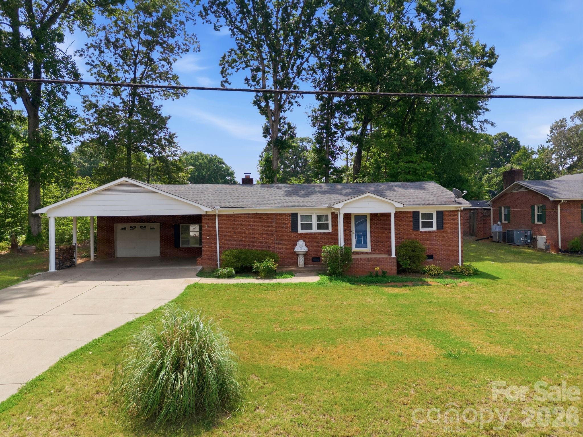 355 Swink Avenue — photo